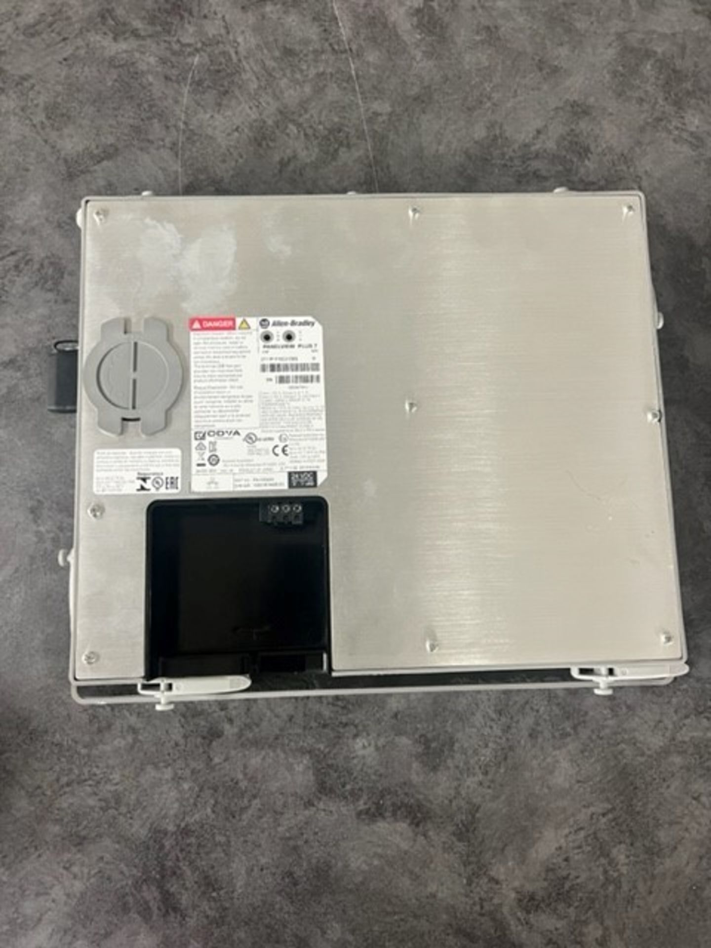 Allen Bradley PanelView Plus 7 Touchpad, Display, Cat #2711P-T10C21D8S, Ser B, (Load Fee $50) ( - Image 2 of 3