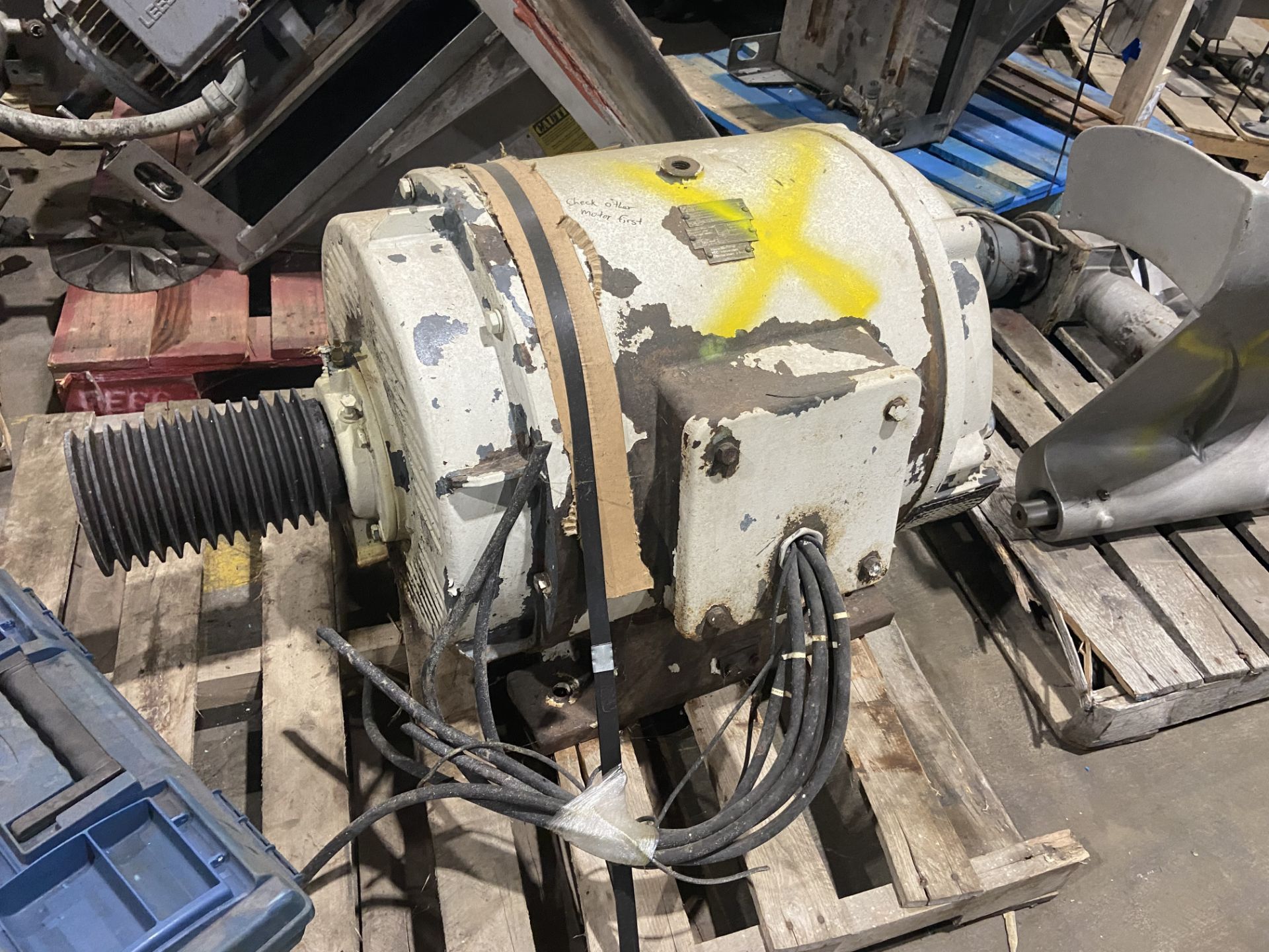 (2) Large Rebuilt Chopper Bowl Motors (LOCATED IN FT. ATKINSON, WI) (RIGGING, LOADING, & SITE MANAGE - Image 5 of 6