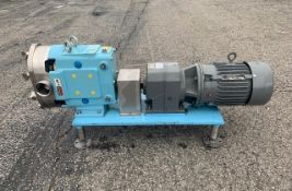 Waukesha 3 hp Positive Displacement Pump, Model 060, S/N 218632 with Threaded Ports, 230/460 Volts,
