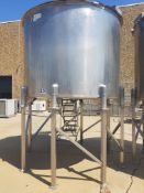 Aprox. 2,083 Gal. S/S Mixing Tank, Tank Size: 96" wide x 72" high, 64" legs (Located Fort Worth, TX)