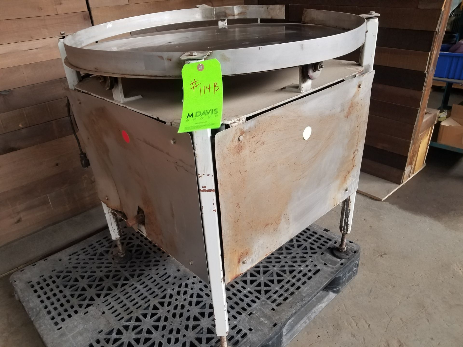 Aprox. 36" S/S Accumulation Table, Volt 110 (Loading, Rigging & Site Management Fee $100.00 - Image 3 of 3