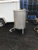 Aprox. 100 Gal. S /S Tank, Aprox. Dimensions 30" Dia. x 53" Tall (Loading Fee $50) (Located Union