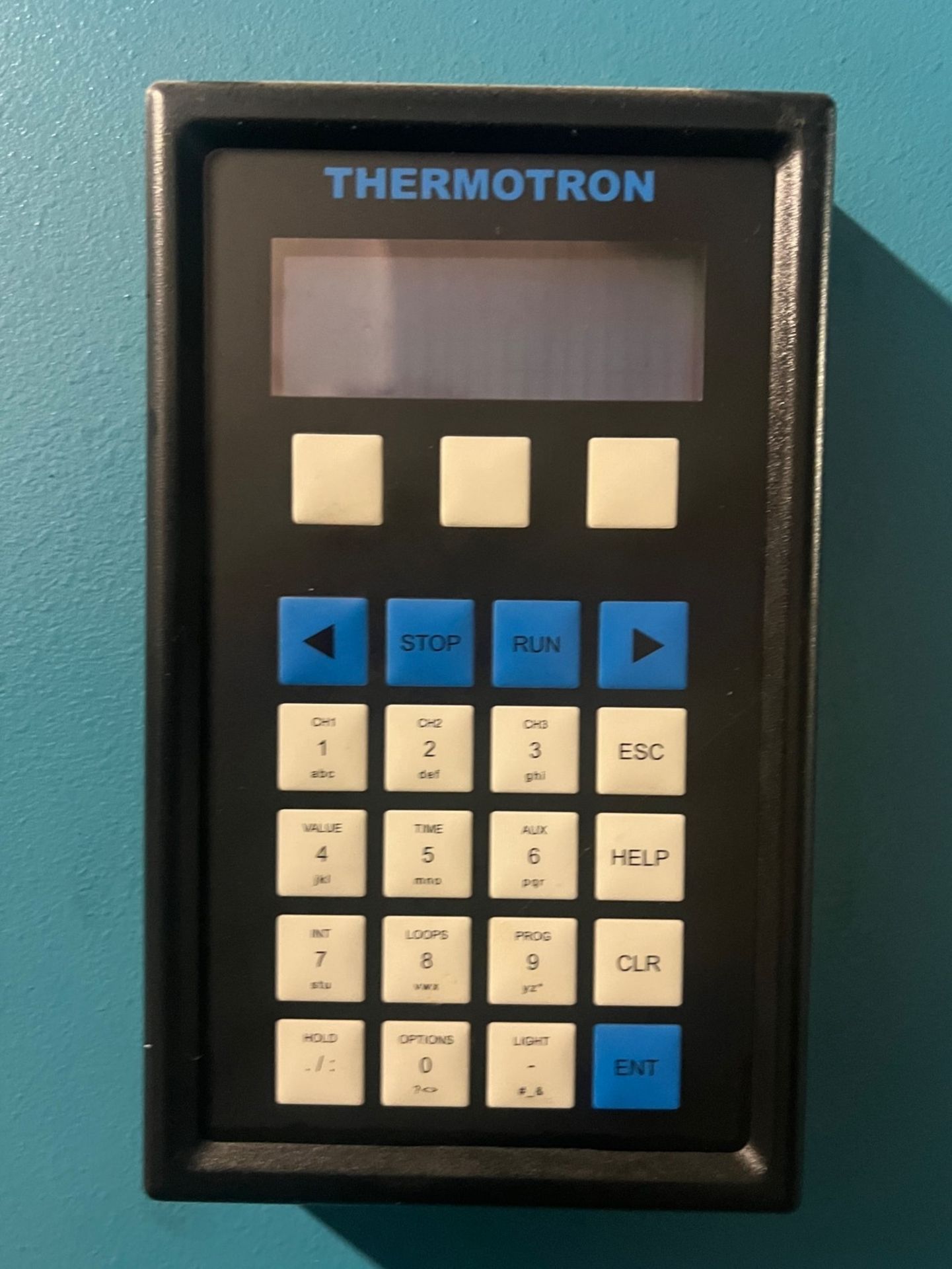 Thermotron Temperature Control Chamber (LOCATED IN IOWA, Free RIGGING and Loading INCLUDED WITH - Image 4 of 5