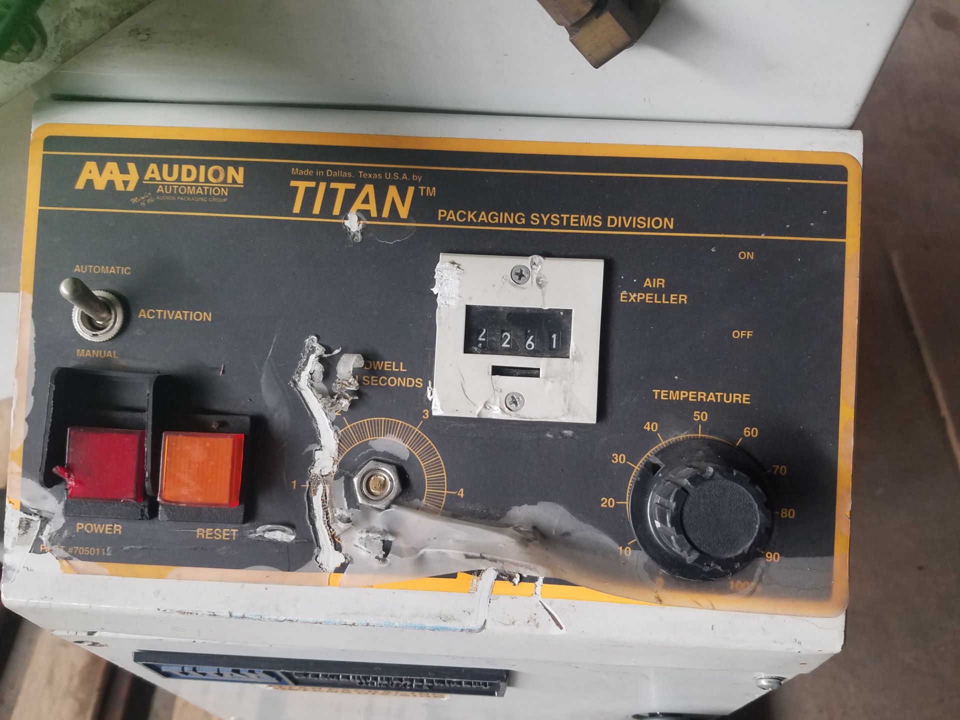 Titan 6251A SH Drop Sealer, S/N 87025, Volt 120 (Loading, Rigging & Site Management Fee $200.00 USD - Image 3 of 4