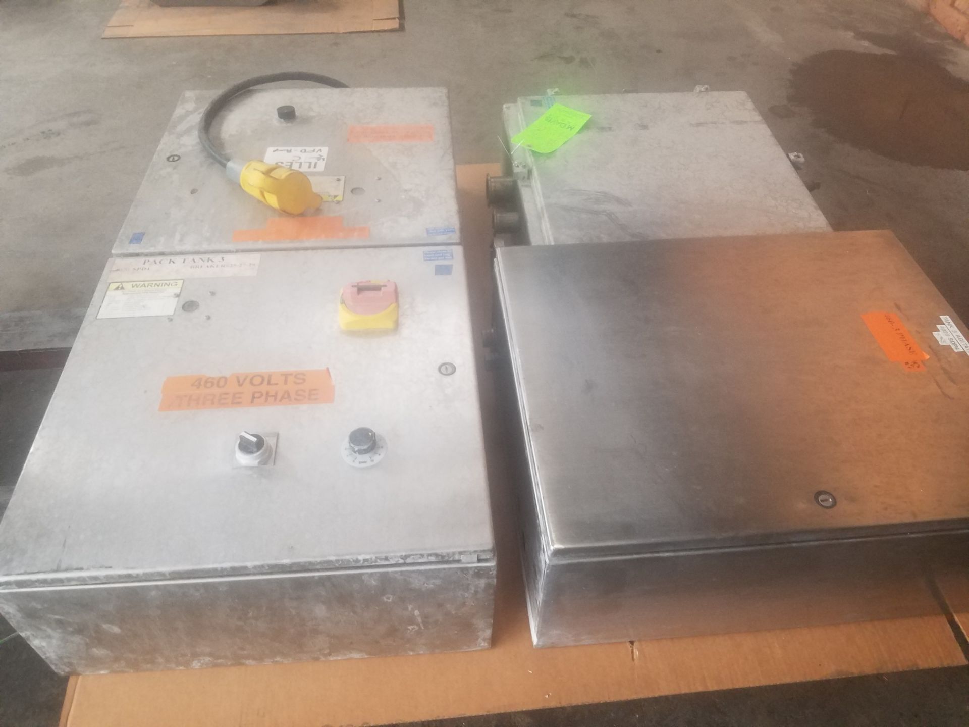(4) Aprox. 20 x 20 x 9 S/S Electric Cabinets (Loading, Rigging & Site Management Fee $50.00 USD)