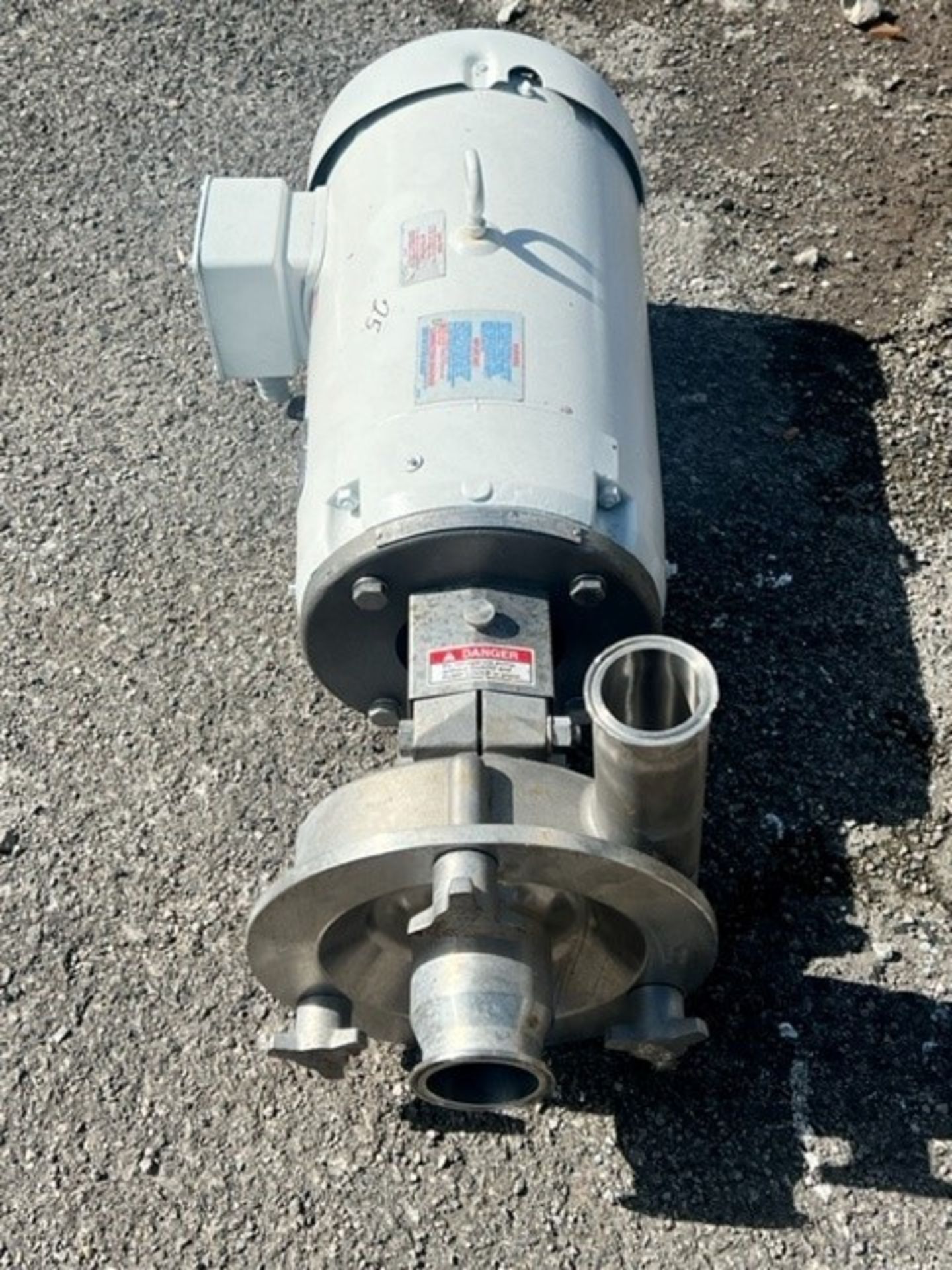 Fristam 7.5 hp Centrifugal Pump, Model FPX35 with 2" x 2.5" Clamp Type SS Head, Baldor 3500 RPM, - Image 4 of 5