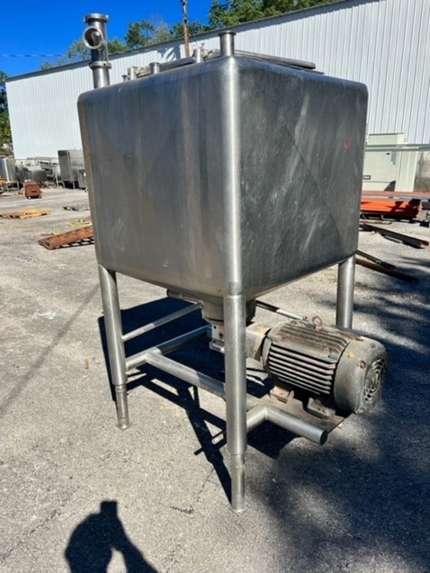 Aprox. 200 Gal. Single Shell S/S Likwifier with 25 hp Motor, 1700 RPM, 230/460 V, Adjustable Legs - Image 2 of 8