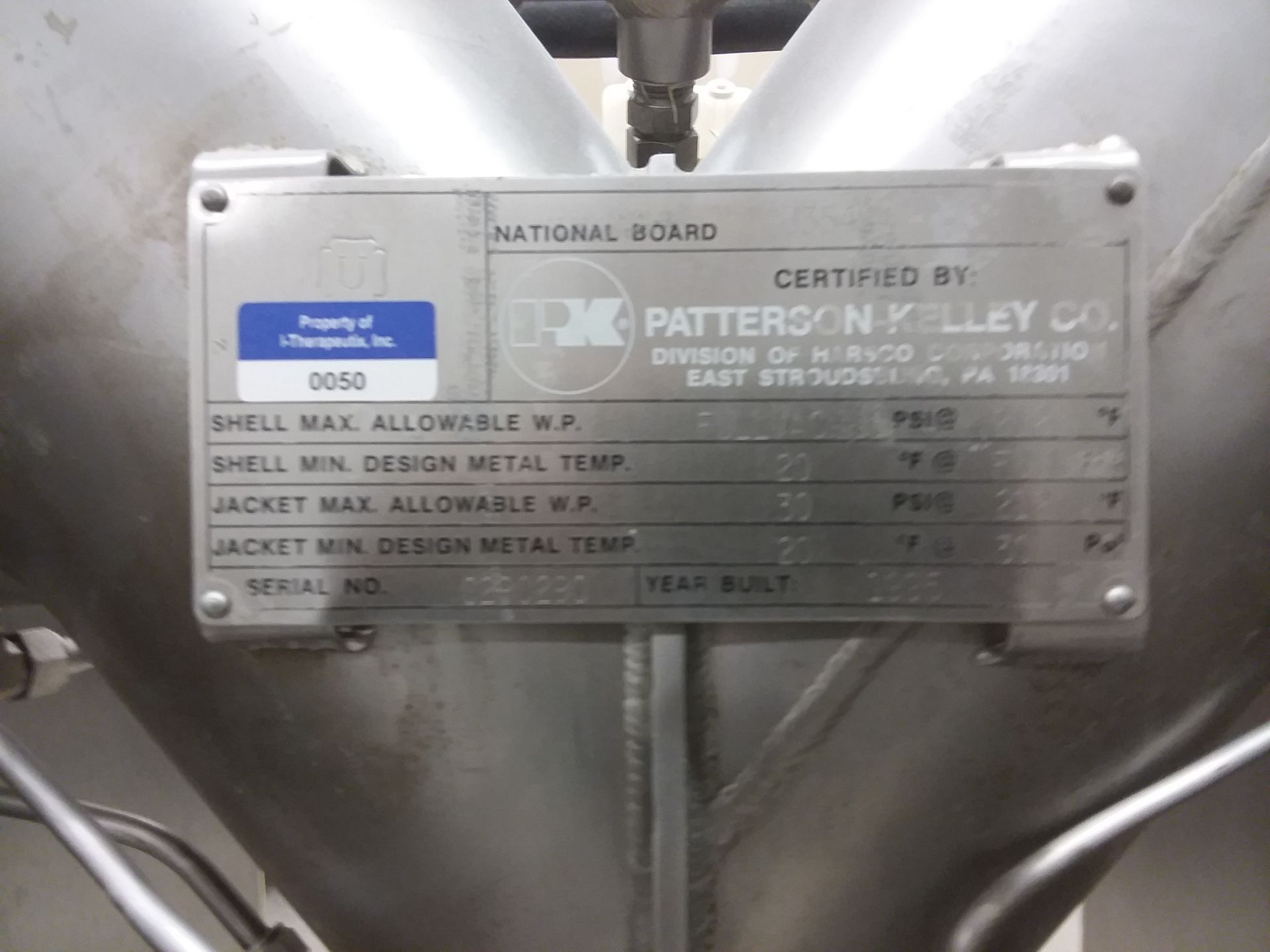 Patterson Kelley 8 Qt Processor. 8 Qt working capacity, 140 Lbs/CFT material density. Shell is - Image 3 of 7