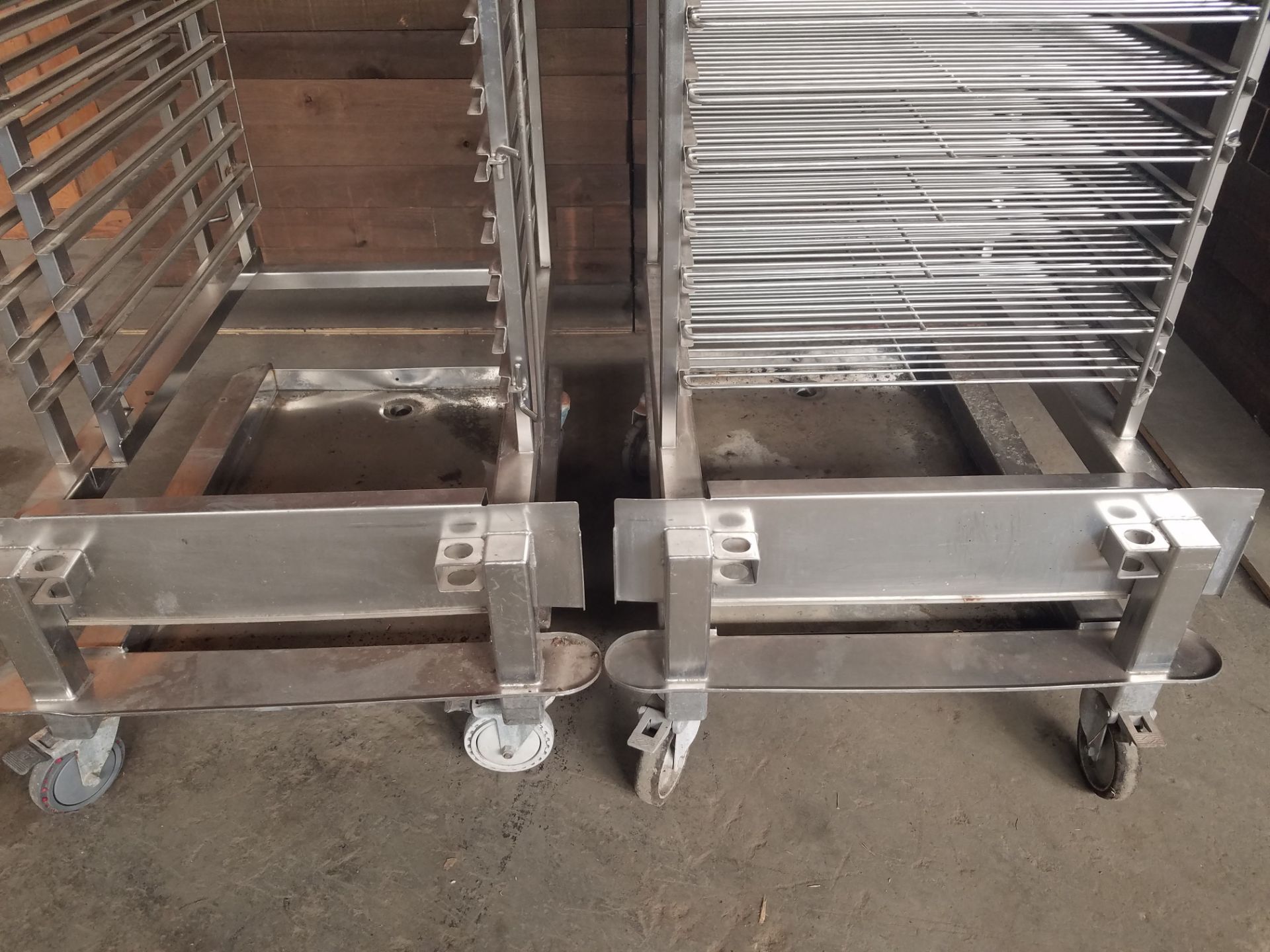(2) Roll in Racks Rational Oven (Loading, Rigging & Site Management Fee $50.00 USD)(Located - Image 3 of 3