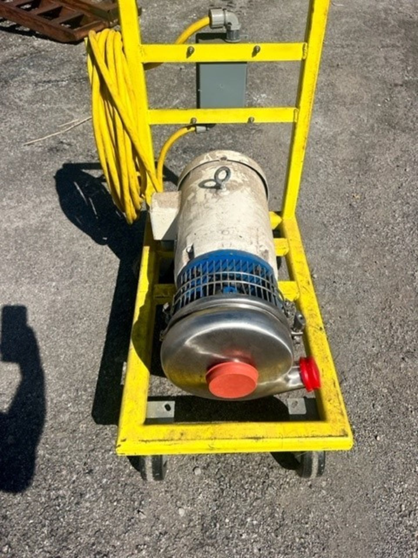 Tri-Clover 7.5 hp Centrifgal Pump on Cart with 2" x 3" Clamp Type S/S Head, with Safety Switch, 1725 - Image 2 of 5