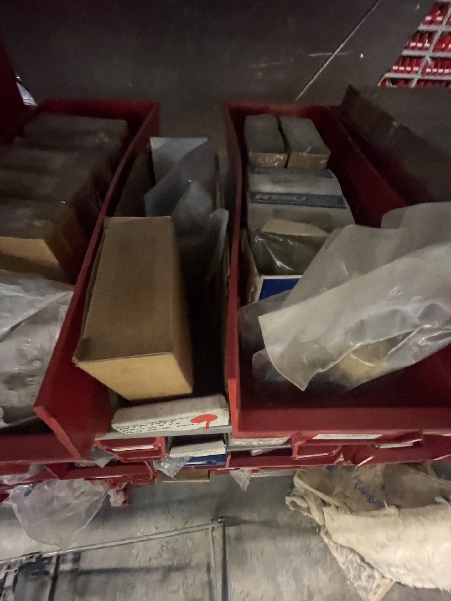 ASSORTED HYDRAULIC PARTS AND MRO (SEE PHOTOS FOR MORE INFORMATION) (ALL PURCHASES MUST BE PAID FOR - Image 16 of 24