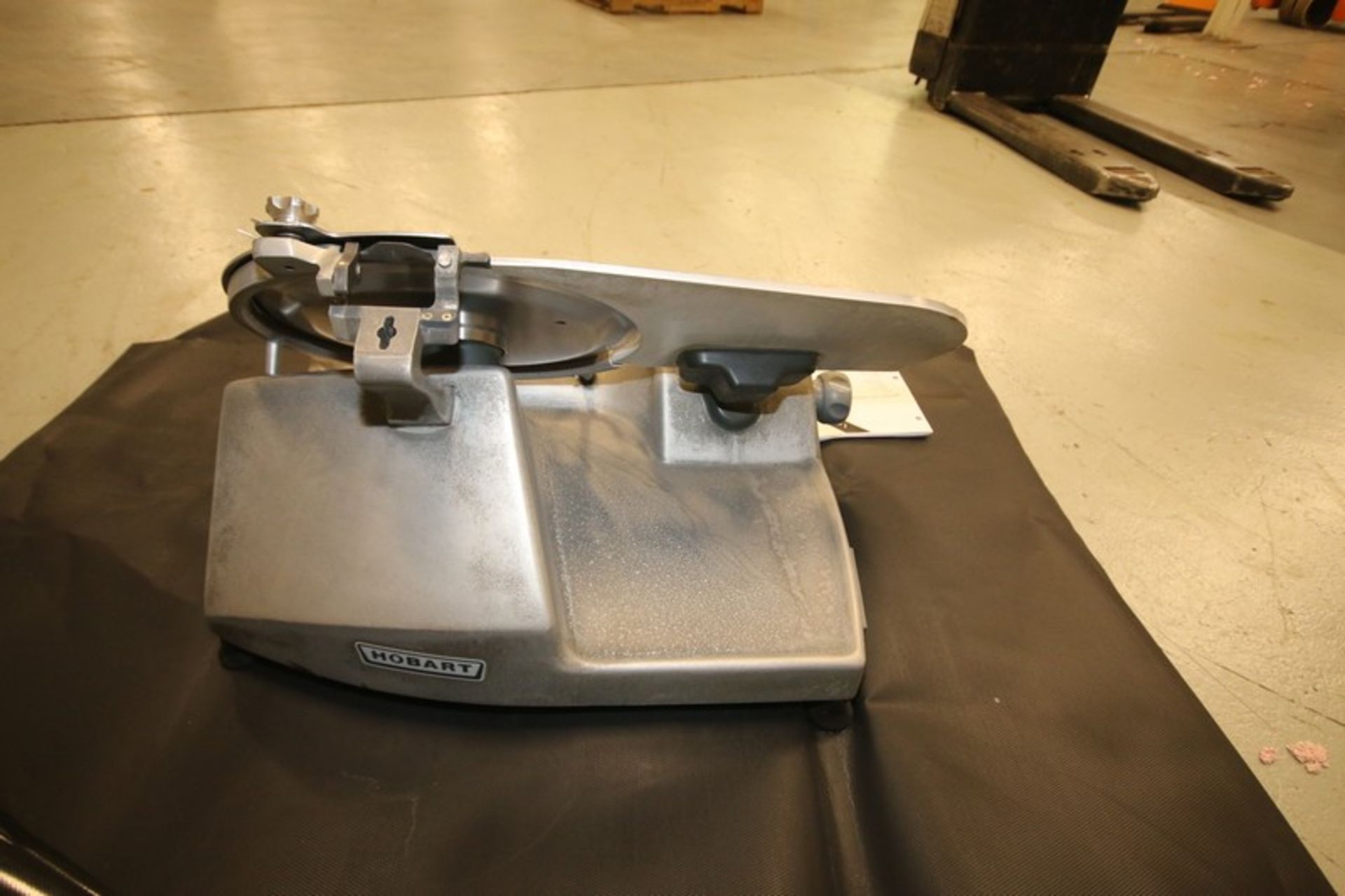 Hobart Deli Slicer, Model HS6, SN 31-1553-345, 120V (INV#83486)(Located @ the MDG Auction Showroom - Bild 2 aus 5