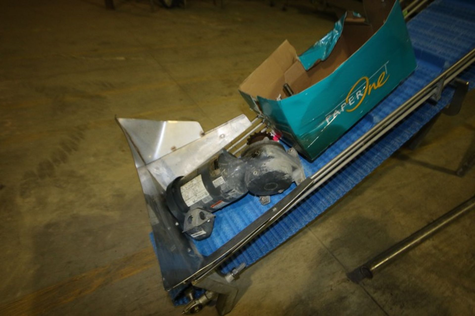 S/S Incline Conveyor, Belt to Floor: Aprox. 78" H, with Cleats, Aprox. 12" W Cleat Spacing, with S/S - Image 3 of 5
