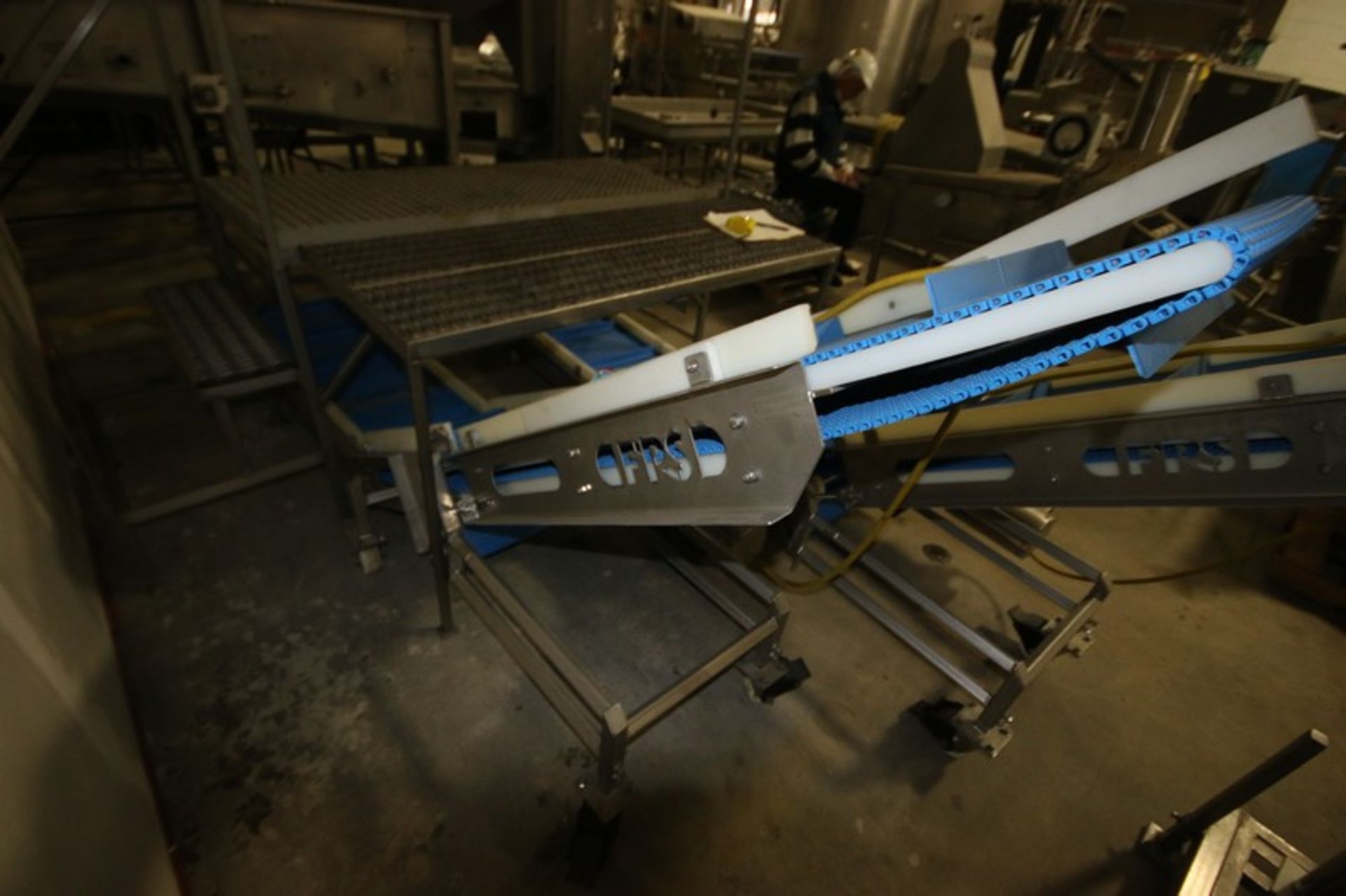 FPS S/S Incline Conveyor, Overall Length: Aprox. 9 ft. L, with Aprox. 18” W Belt, with Cleats , - Image 5 of 6