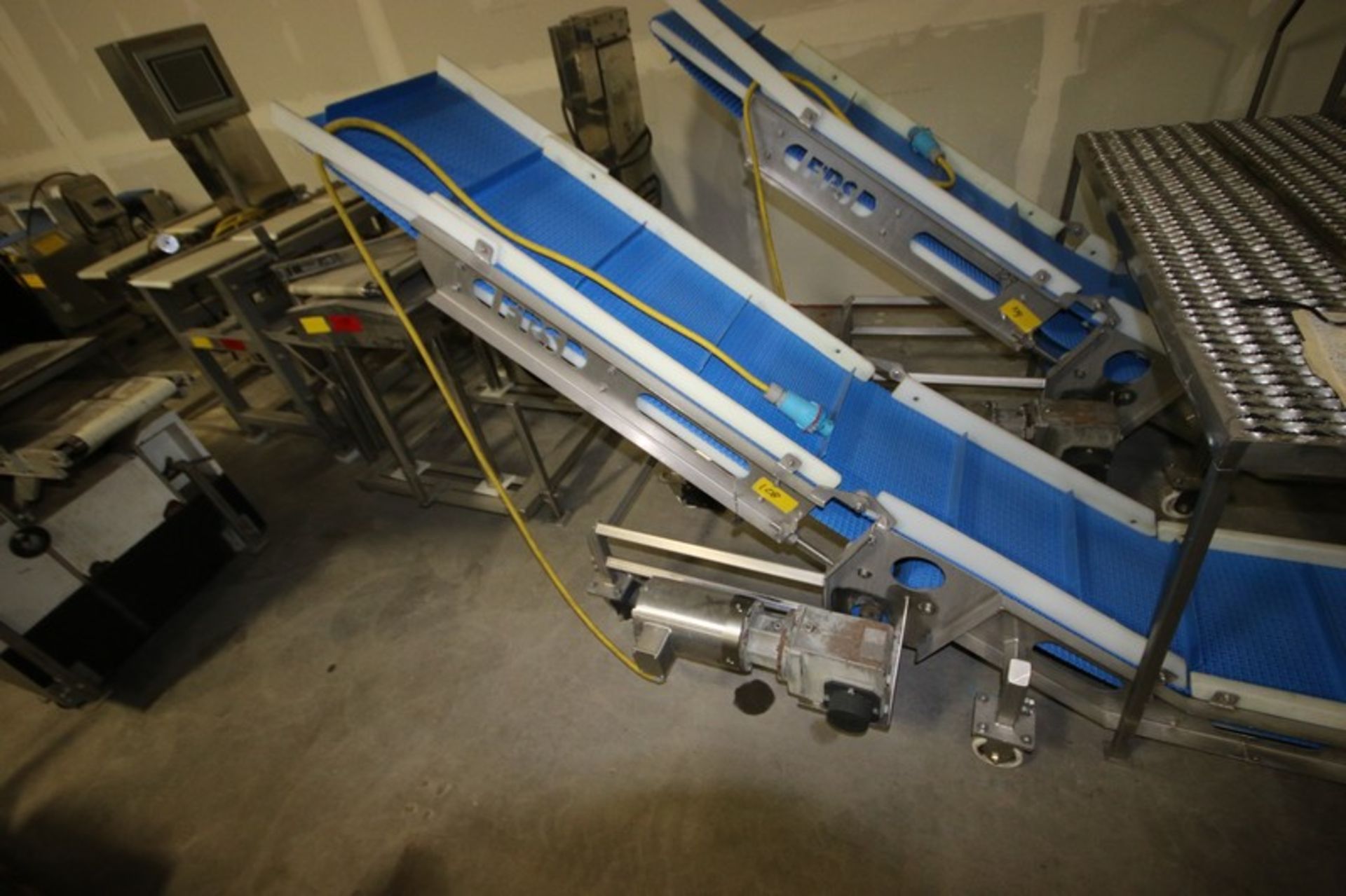FPS S/S Incline Conveyor, Overall Length: Aprox. 9 ft. L, with Aprox. 18” W Belt, with Cleats ,
