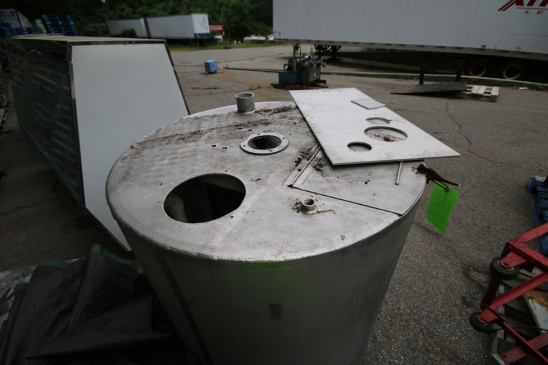 S/S Single Wall Tank, Tank Dims.: Aprox. 3 ft. 3” Tall x 3 ft. 5” Dia. with Mixer (LOCATED IN - Image 4 of 5