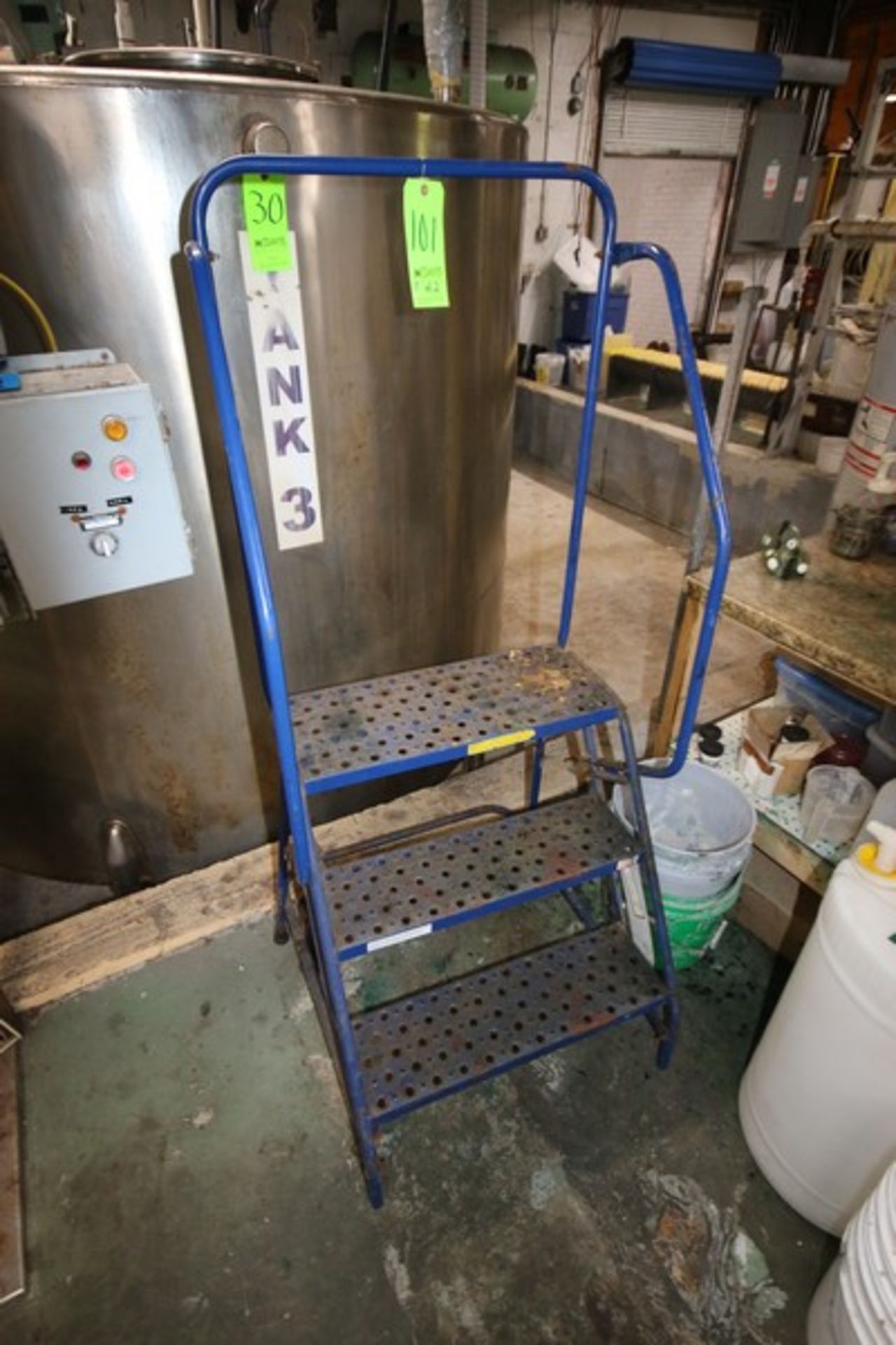 (2) Portable Ladders, 1-(3) Step on Wheels & 1-(6) Step on Wheels (LOCATED IN WOONSOCKET, RI)