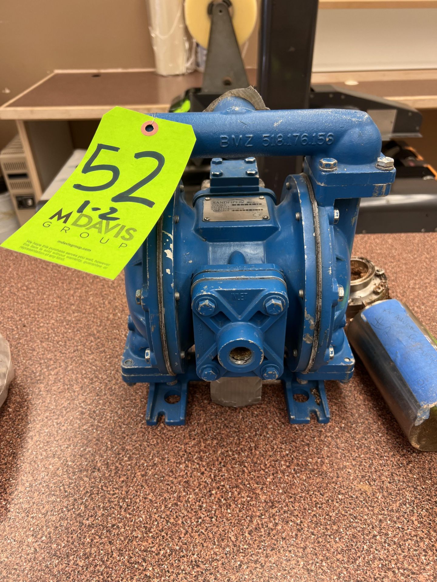 SANDPIPER 1" BELLOW DIAPHRAGM PUMP, S/N 1981368, 125 PSI, INCLUDES EGMO PNEUMATIC 2" S/S BUTTERFLY