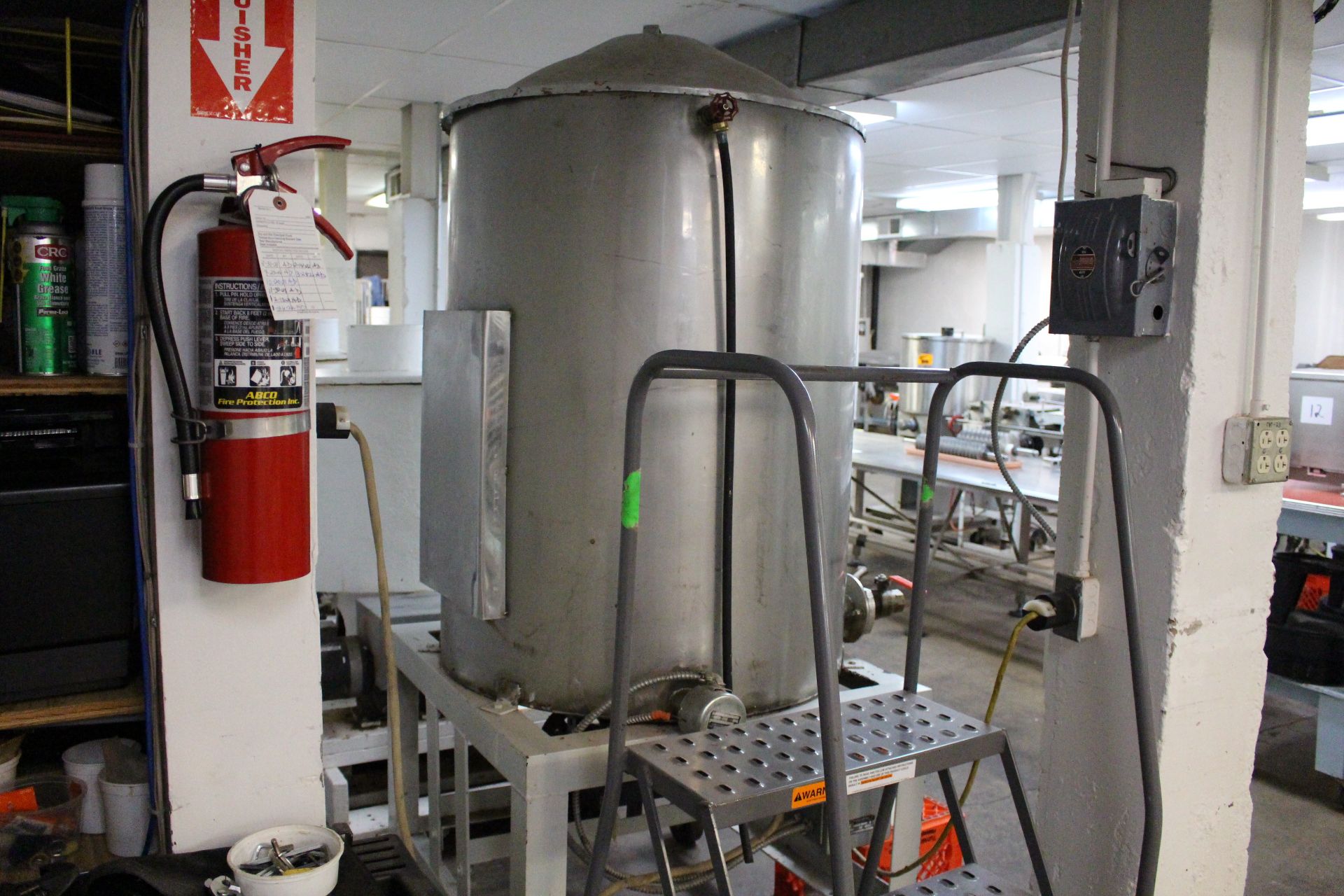 Custom built 1000lb stainless steel chocolate melter with water jacket, immersion heater, - Image 2 of 2