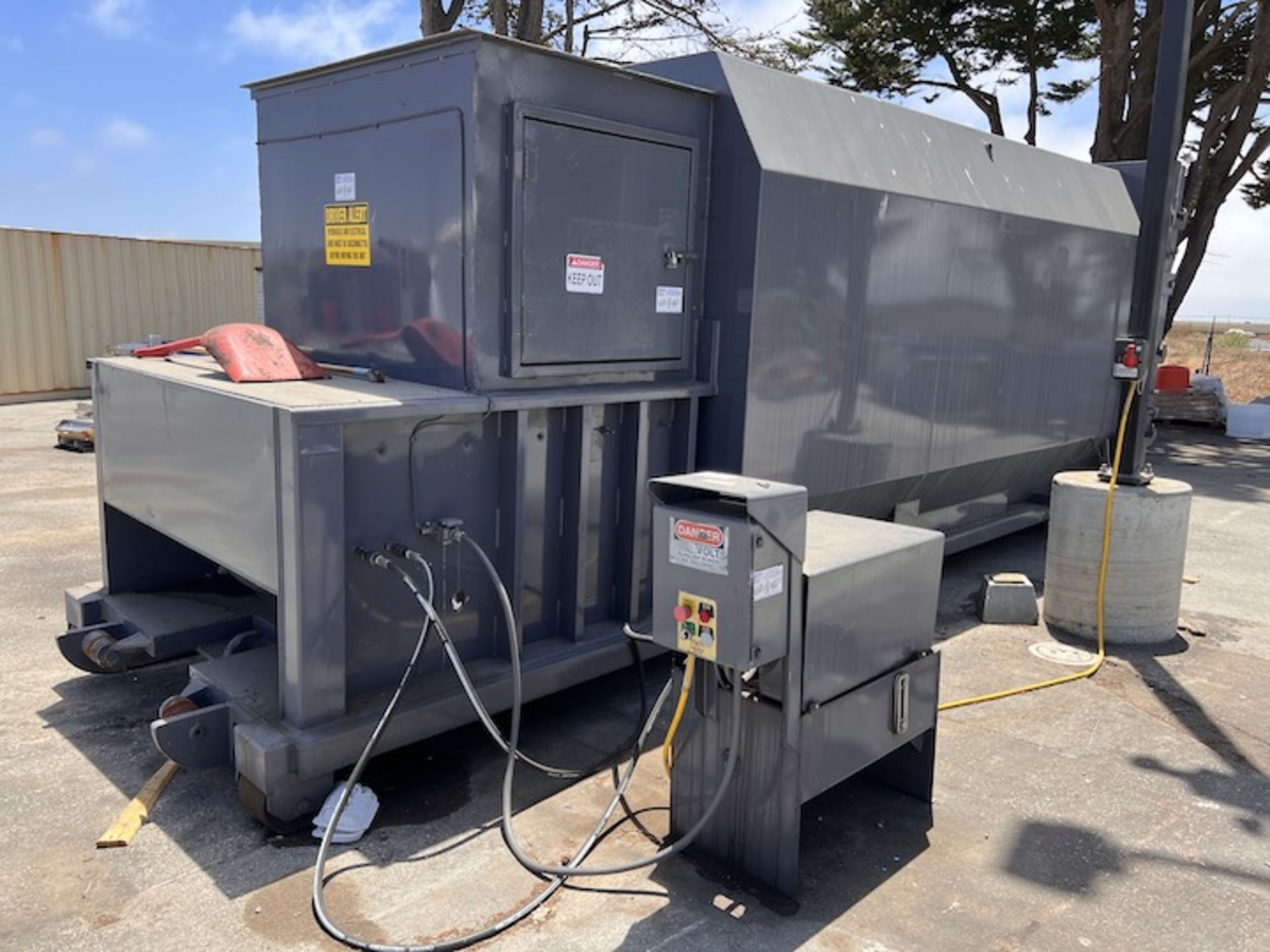 2021 TRASH COMPACTOR WITH HYDRAULIC POWER PACK - Image 14 of 20