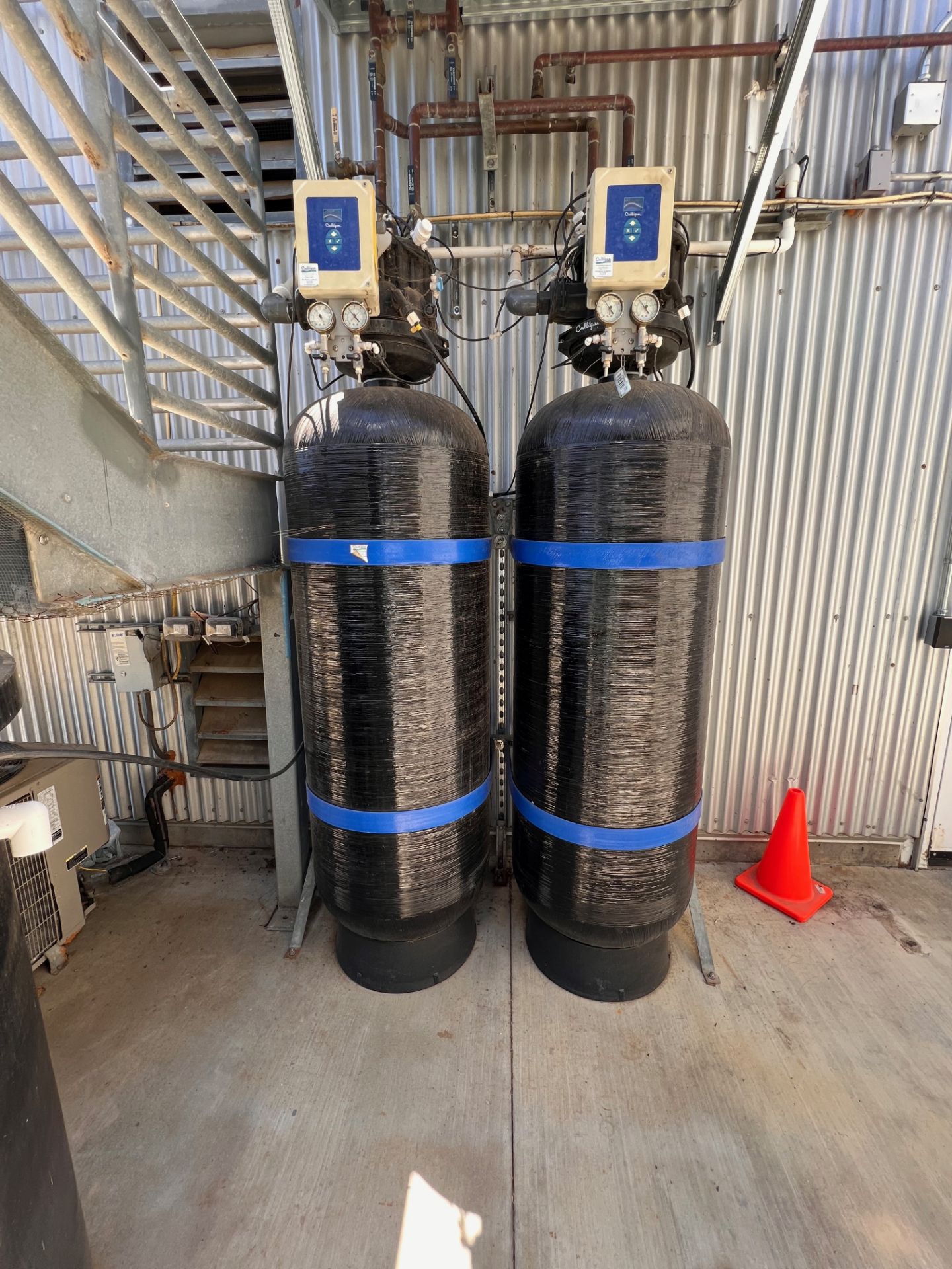 (2) WATER SOFTENING TANKS WITH CULLIGAN CONTROLS - Image 2 of 11