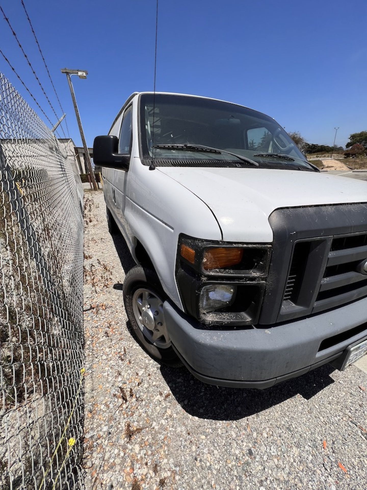 2013 FORD E-250 SUPER DUTY COMMERCIAL VAN, ODOMETER MILEAGE 82,474 -- LICENSE NUMBER 57913K1 - Image 17 of 33