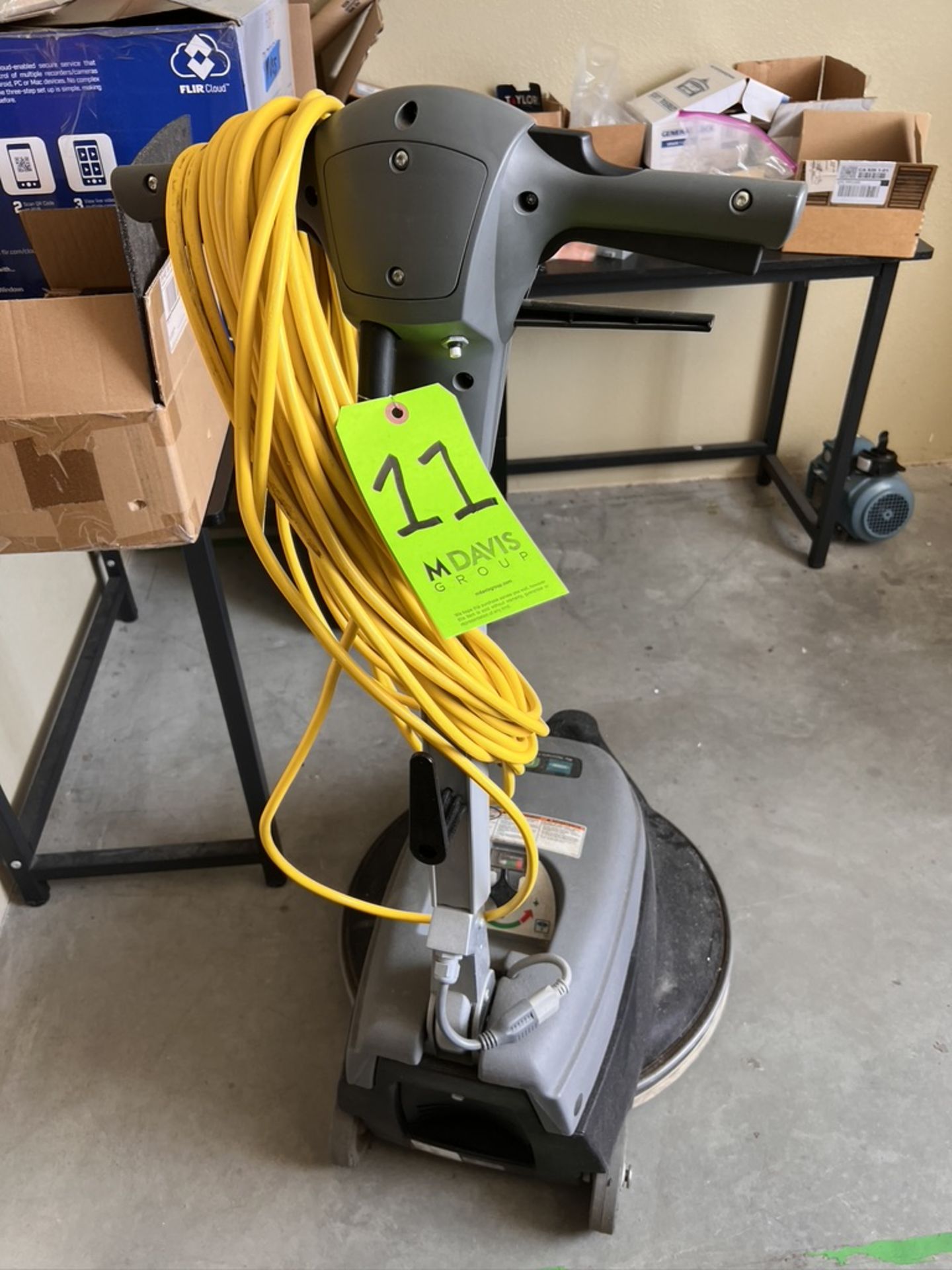 TENNANT/NOBLES PUSH FLOOR SCRUBBER, MODEL BR-2000-DC - Image 2 of 7