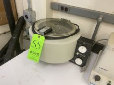 Clay Adams Dynac Centrifuge, with Top Lid (LOCATED IN PLAINSBORO, N.J.)
