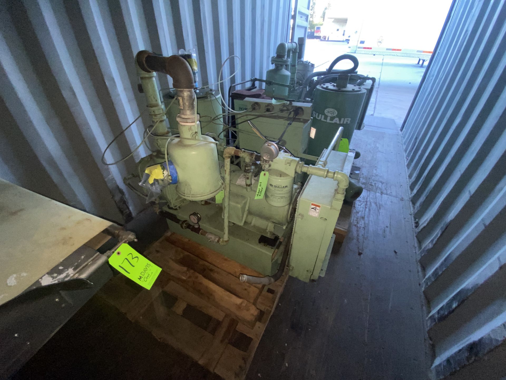 Sullair 20 hp Air Compressor, M/N VS-12, S/N W047676, with 3520 RPM Motor (LOCATED IN SAN BENARDINO, - Image 2 of 3