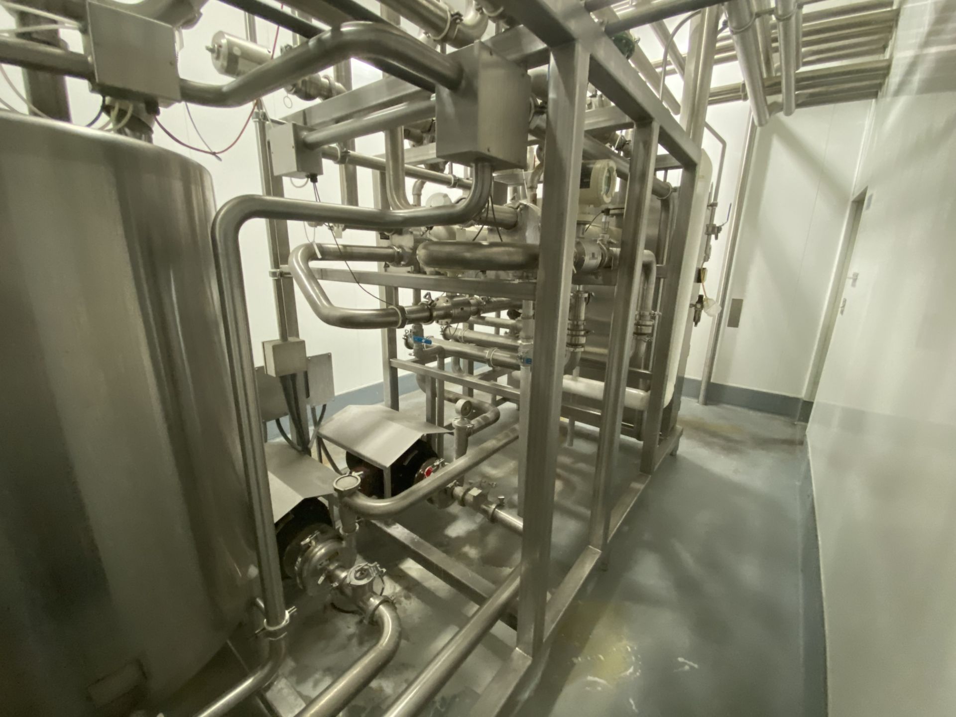 Raw & Pasteurized CIP Skid, Single Service System, with (2) Single Wall Tanks, with (2) She’ll & - Bild 8 aus 10