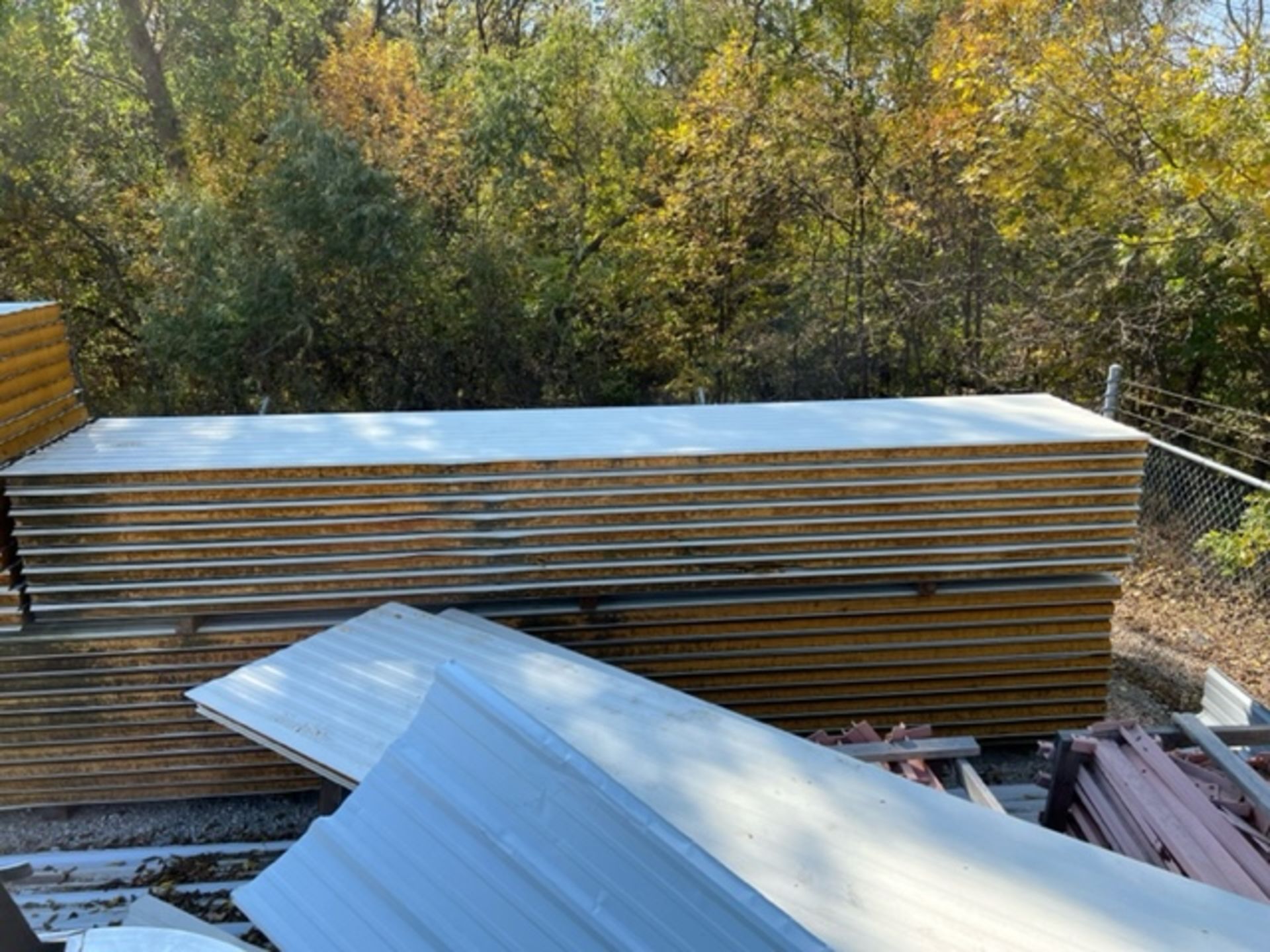 INSULATED PANESL (VINYL): (10) @ 30'2" L X 3'10"W; (15) @ 15'6" L X 3'9" W; (10) @ 20' L X 3'9' W; - Image 2 of 4