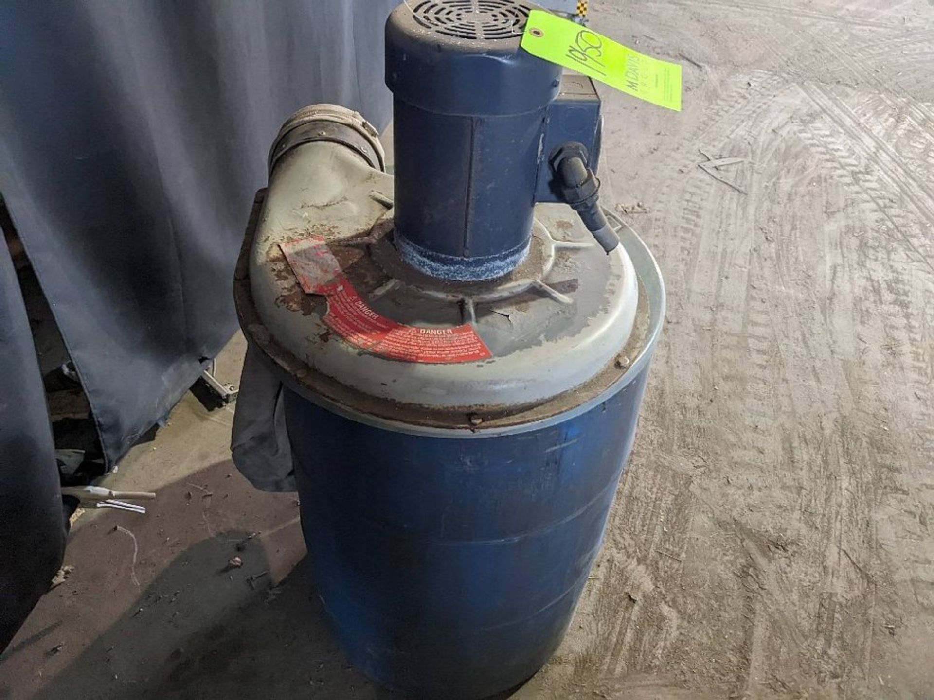 Qty (1) Vacuum Drum - Industrial Grade Shop-Vac - Seals to a 55gal. Dum - Motor: 208/230/460V Hp: . - Image 2 of 7