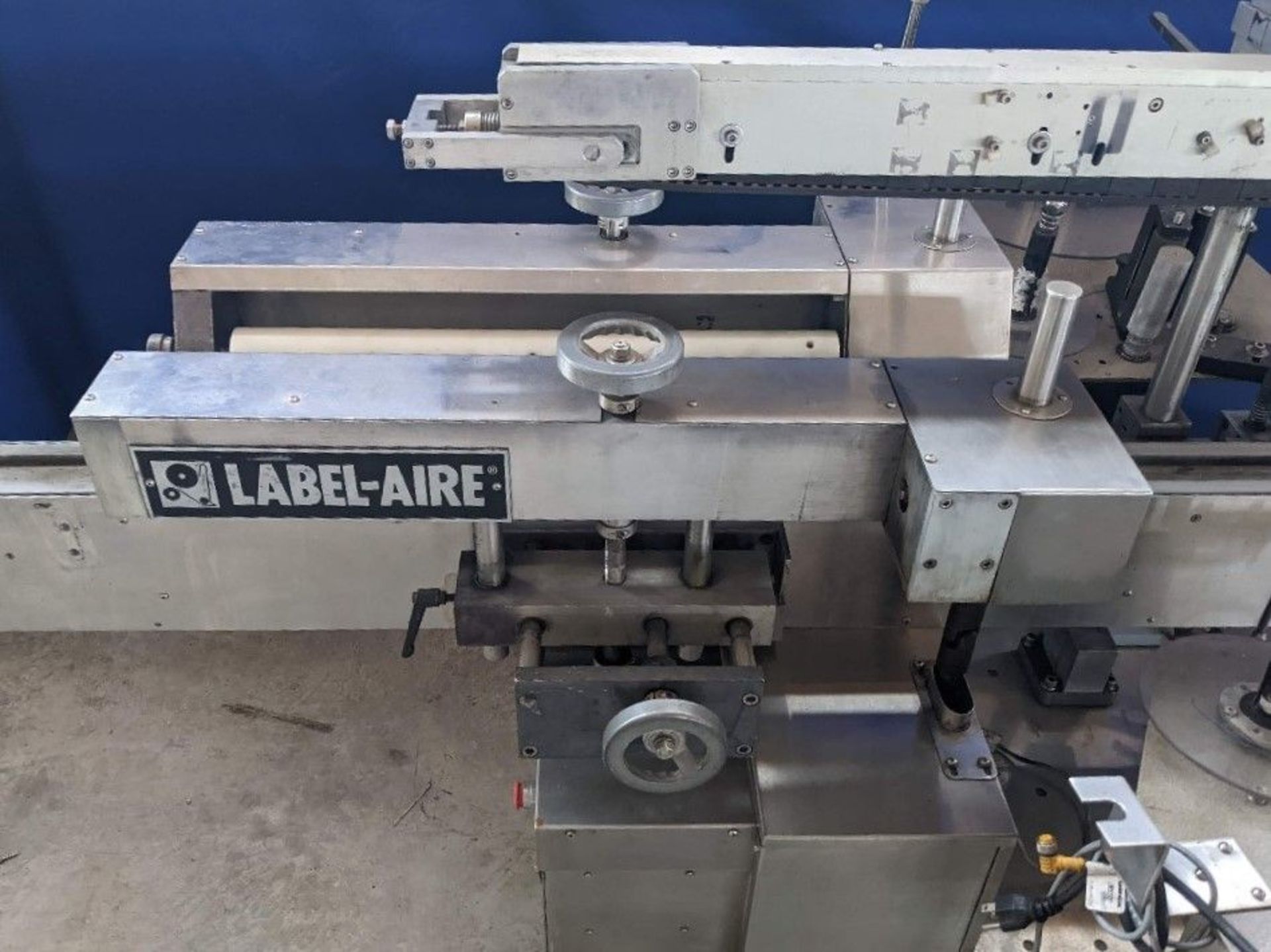 Qty (1) Labelaire Automatic Fronta and Back Pressure Sensitive Labeler - High speed stepper driven - Image 11 of 16