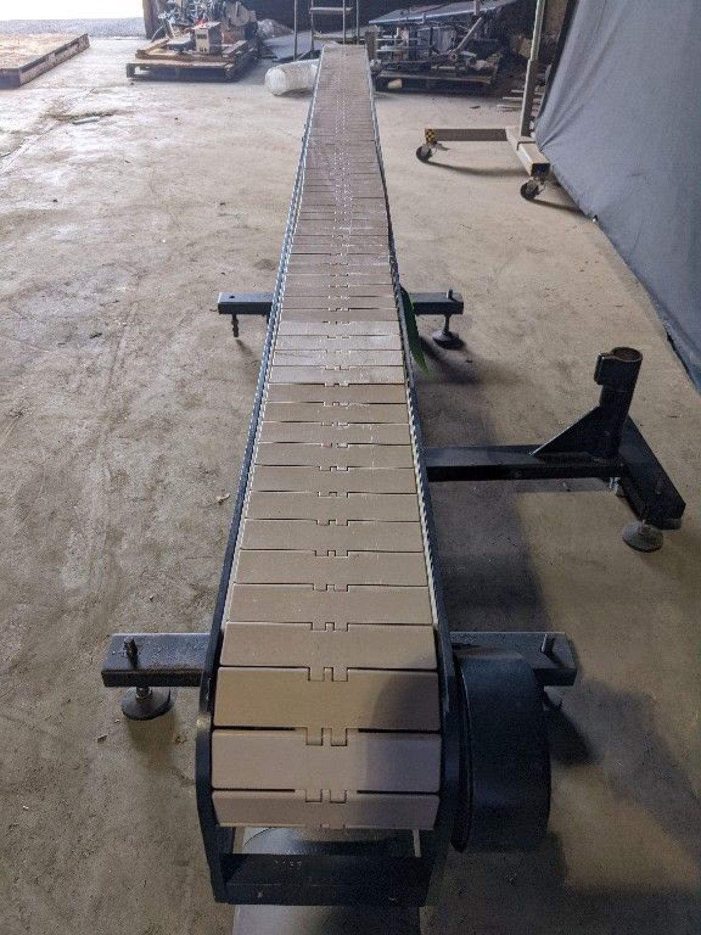 Qty (1) Tabletop Conveyor - 10' x 6' wide aluminum tabletop conveyor - 3 phase 1 hp drive. - Power - Image 3 of 4