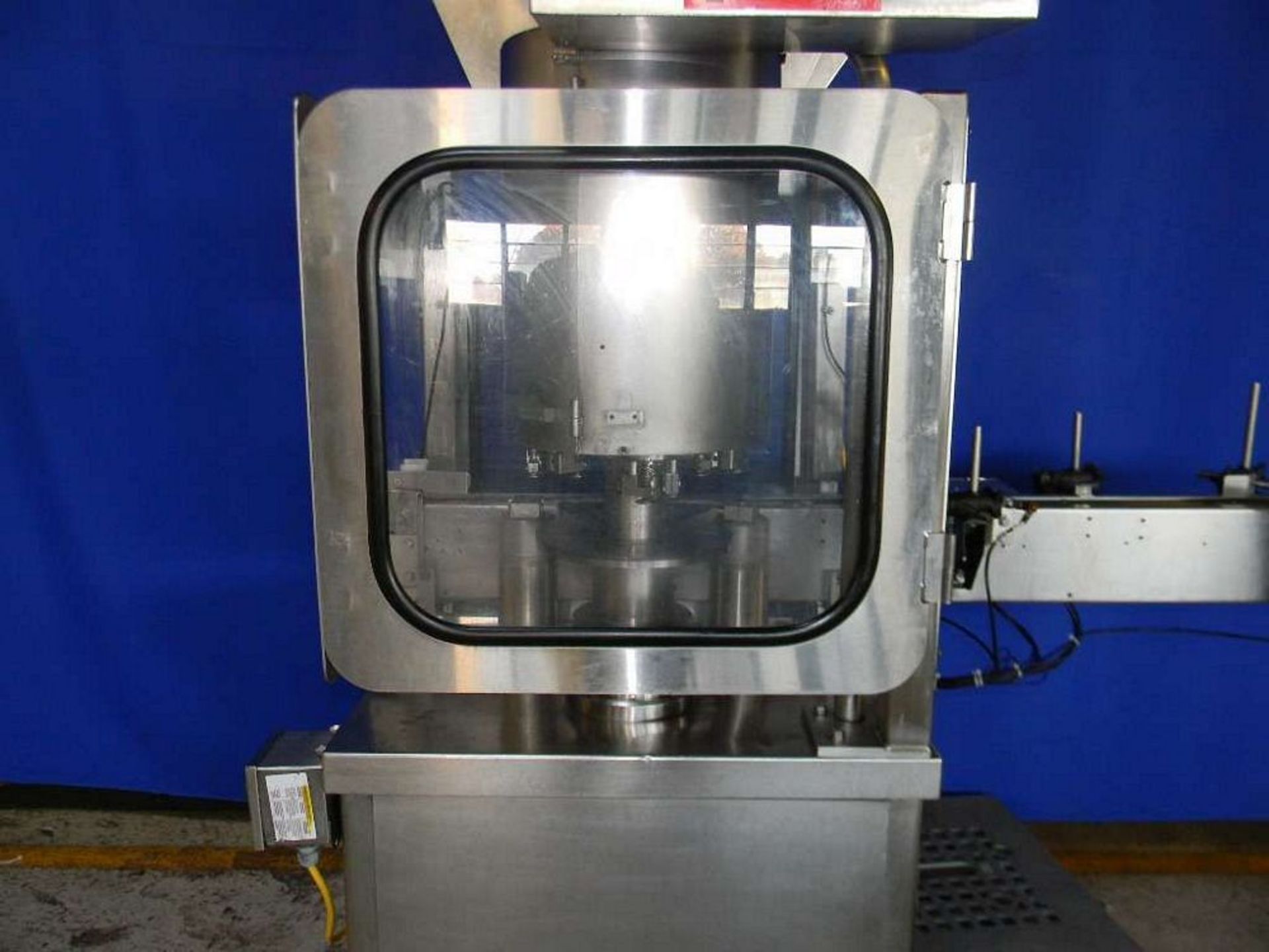 National Instrument 4 head Rotary West or Genesys Style Closure Machine - Runs west cap or genesis - Image 6 of 6