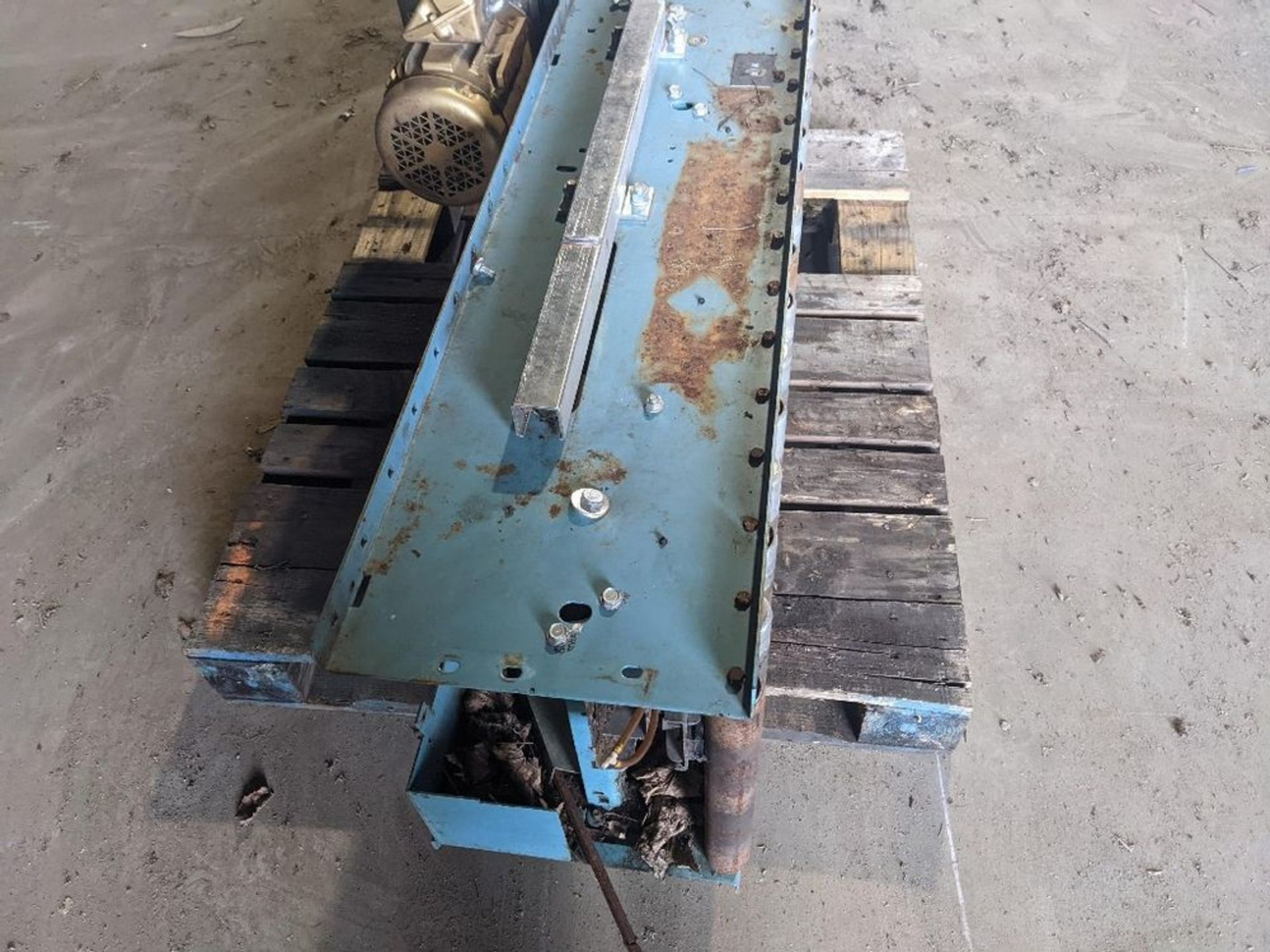 Qty (1) Western Atlas Roller Case Conveyor - Drive Section - 72"L x 15"W(Belt) - 1.5Hp Drive @ - Image 4 of 4