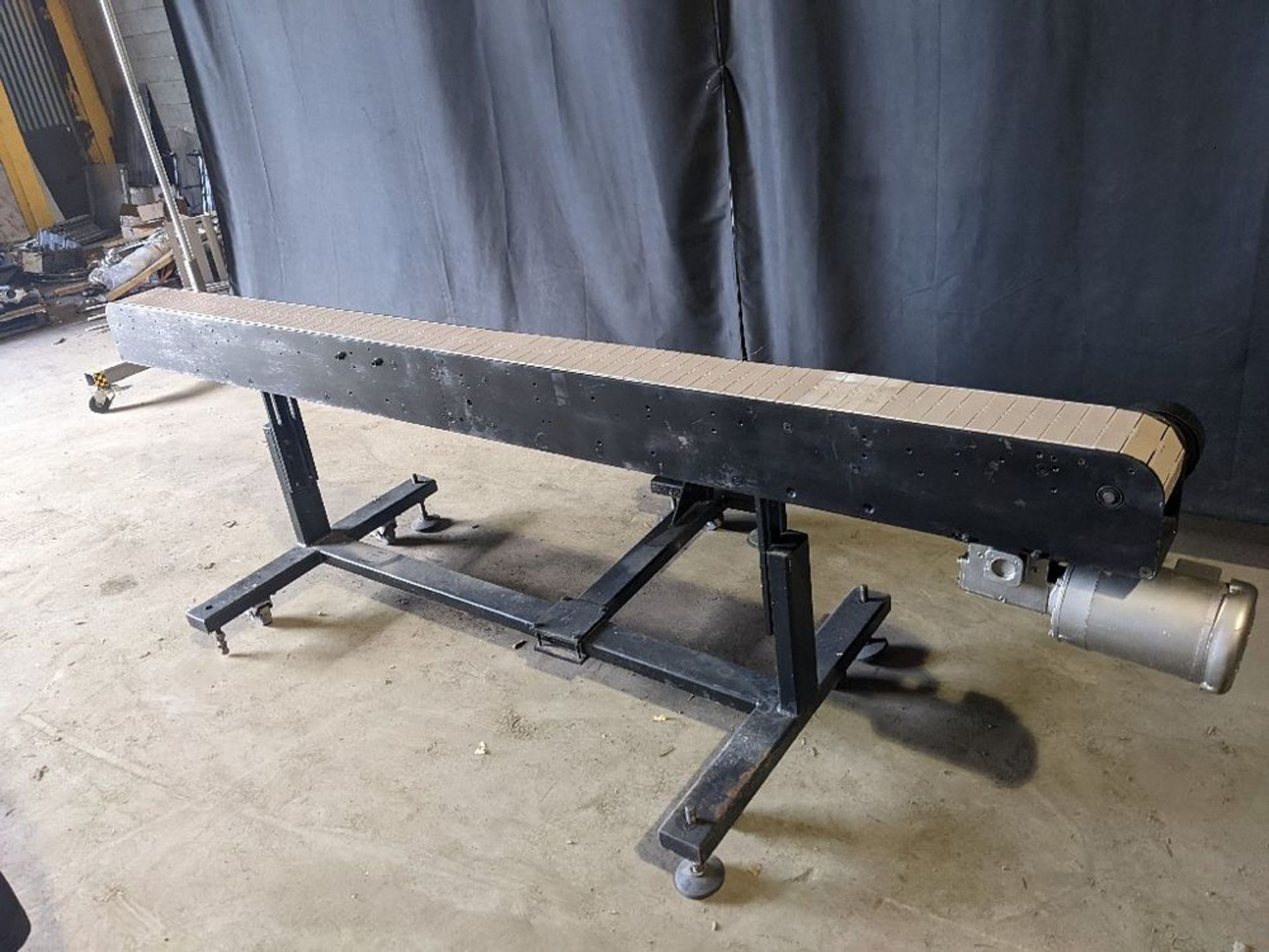 Qty (1) Tabletop Conveyor - 10' x 6' wide aluminum tabletop conveyor - 3 phase 1 hp drive. - Power - Bild 4 aus 4