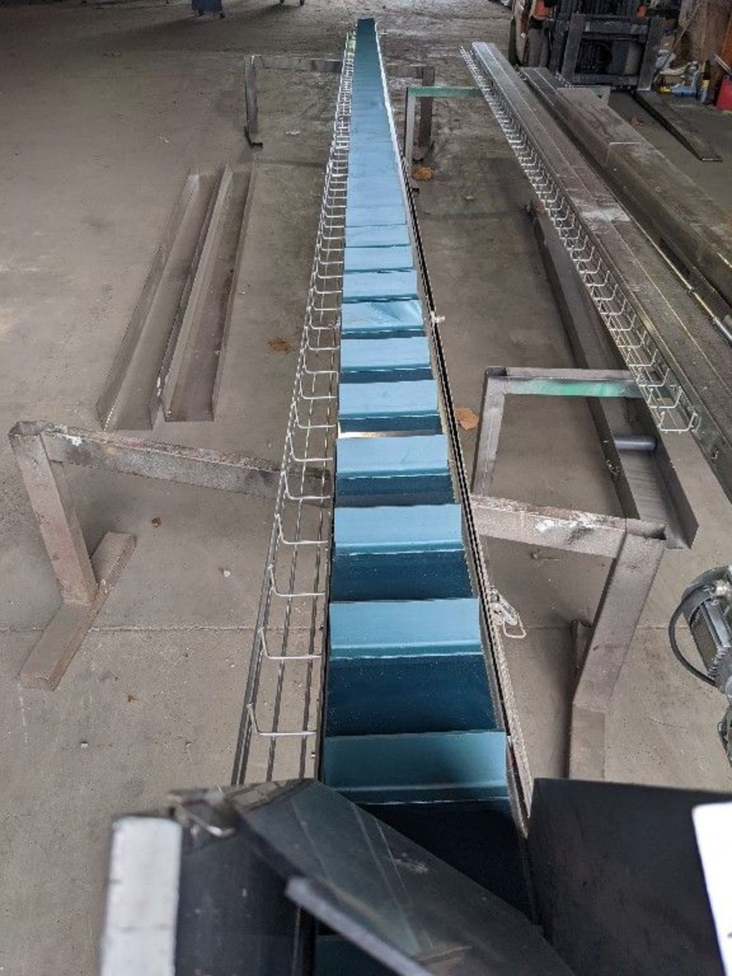 Gassner Cleated Belt Conveyor - 6" W Belt - 2" Tall Cleates - 348" L - Motor: SEW-Euro Drive 240/ - Image 6 of 7