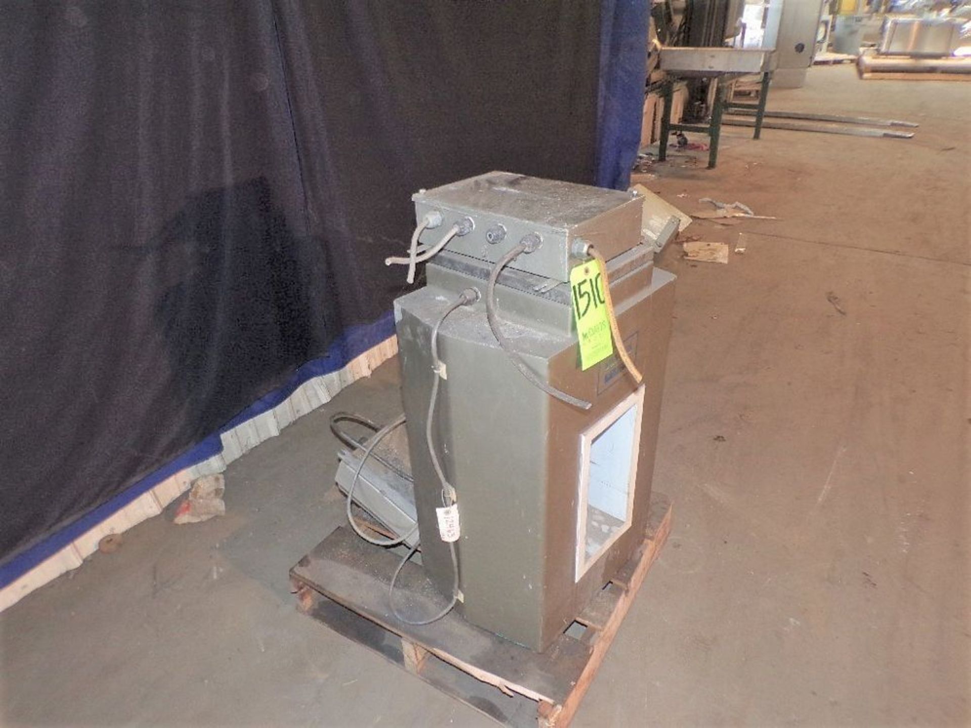 Qty (1) Goering Kerr Metal Detector - Conveyor mounted TEK 21 detection unit. - 460 V / 3 phase - Image 3 of 3