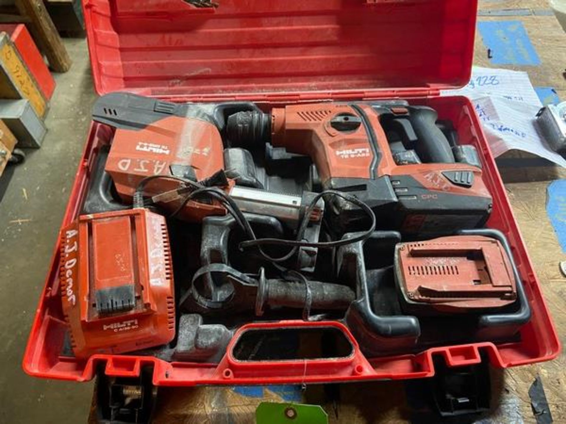 HILTI Cordless Rotary Hammer, M/N TE 6-A22, Includes Dust Removal System, M/N TETS-6-71-CA, with - Image 5 of 6