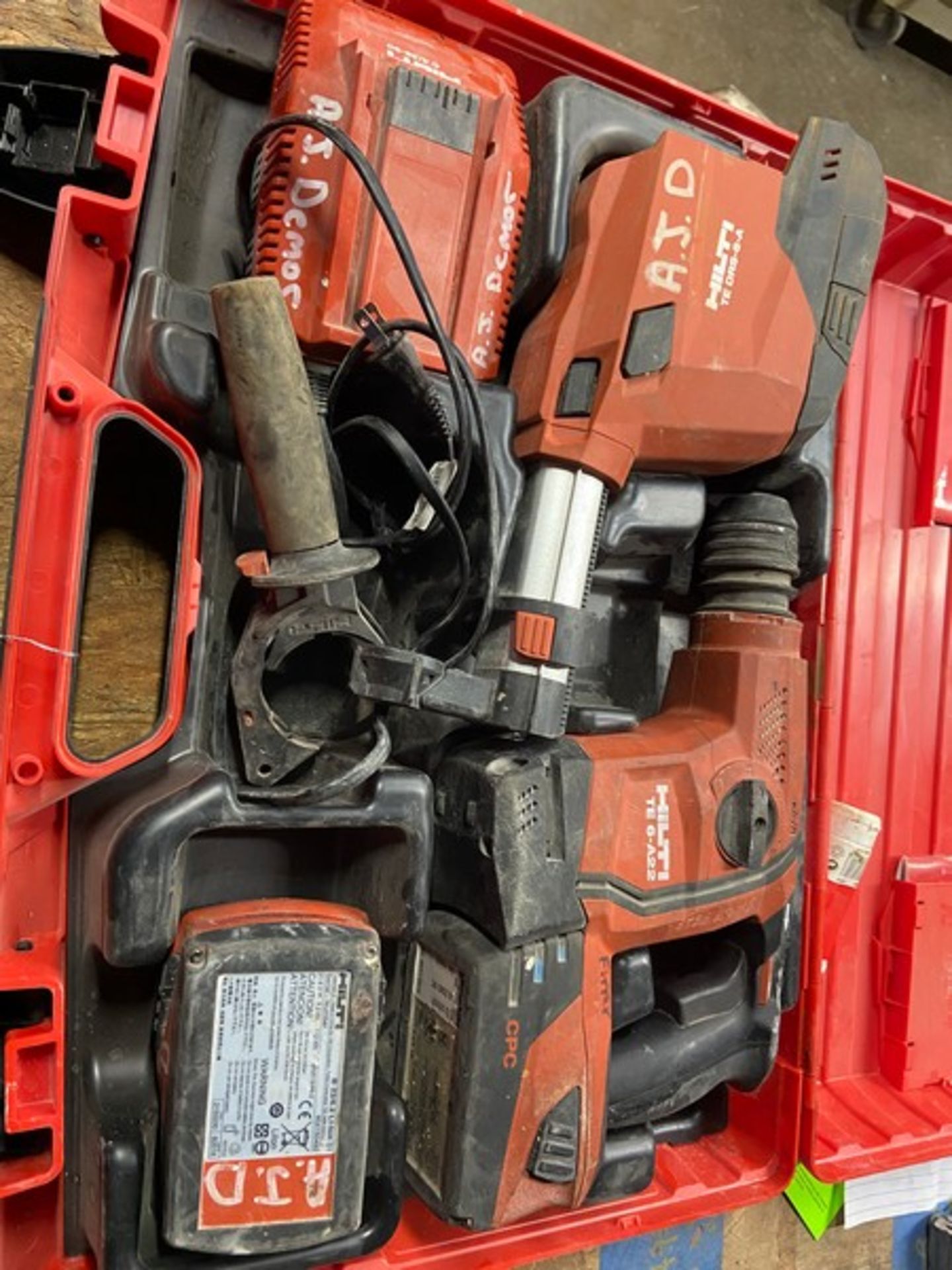 HILTI Cordless Rotary Hammer, M/N TE 6-A22, Includes Dust Removal System, M/N TETS-6-71-CA, with - Image 5 of 12