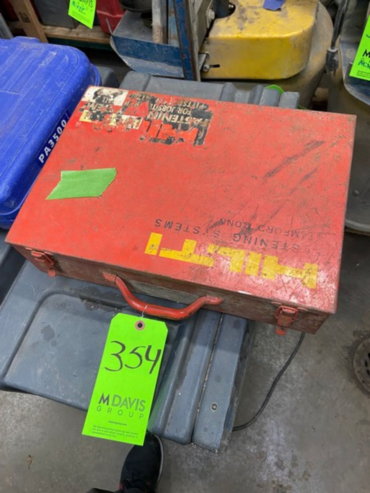 HILTI Fastening Tool, M/N DX600N, with Hard Case (LOCATED IN MONROEVILLE, PA) - Bild 3 aus 4