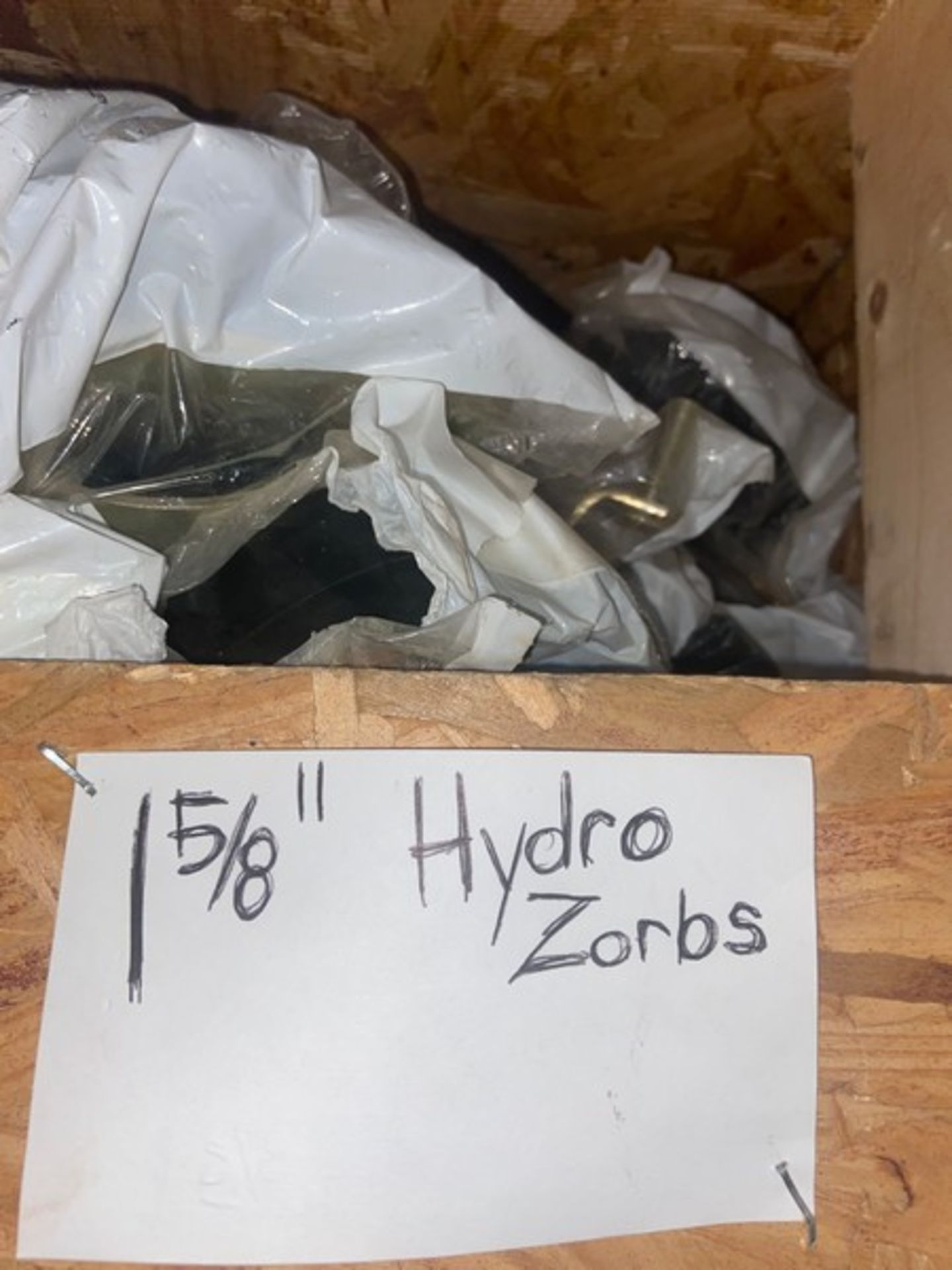 Contents of (8) Cubby’s, Includes Assortment of 5/8” Hydro Zorbs, 7/8” Hydra-Zorbs, 1-5/8” Hydro- - Bild 6 aus 9
