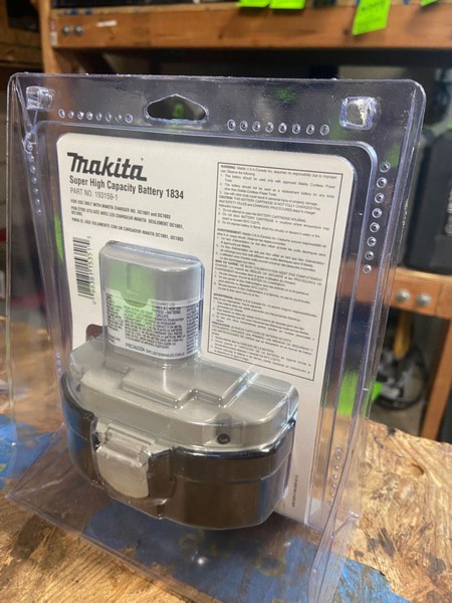 NEW Makita Regardeable Nickel-Metal Hydride Battery 1834, 18 Volts (LOCATED IN MONROEVILLE, PA) - Image 6 of 6