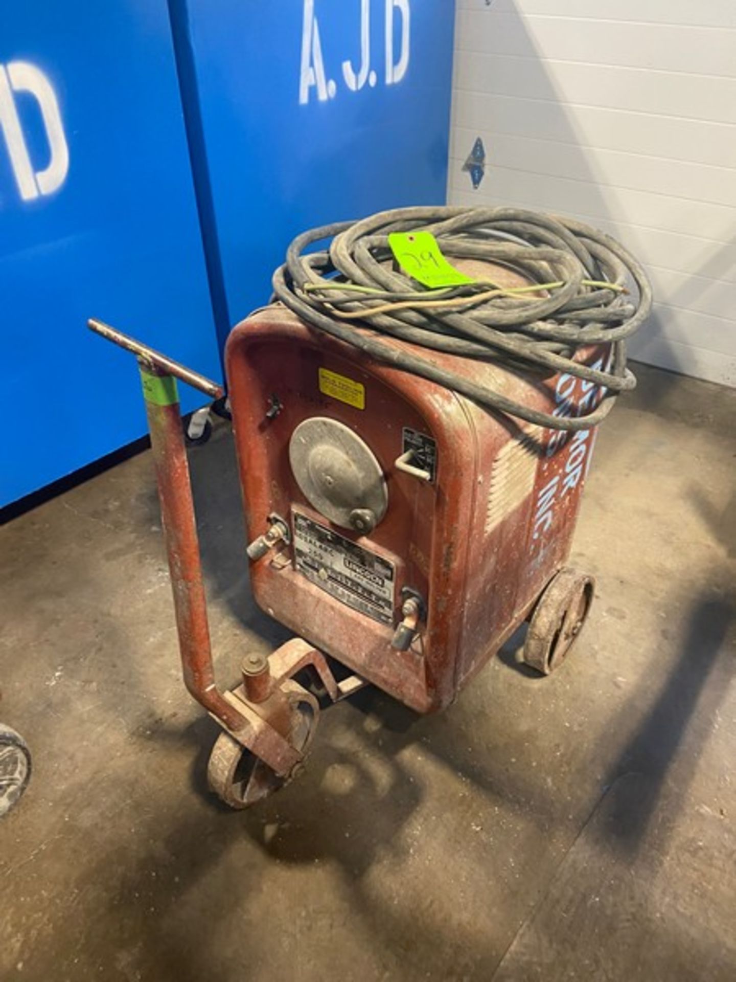 Lincoln Arc Welder, M/N IDEALARC 250, S/N AC-46948, Mounted on Wheels (LOCATED IN MONROEVILLE, PA)( - Image 7 of 8