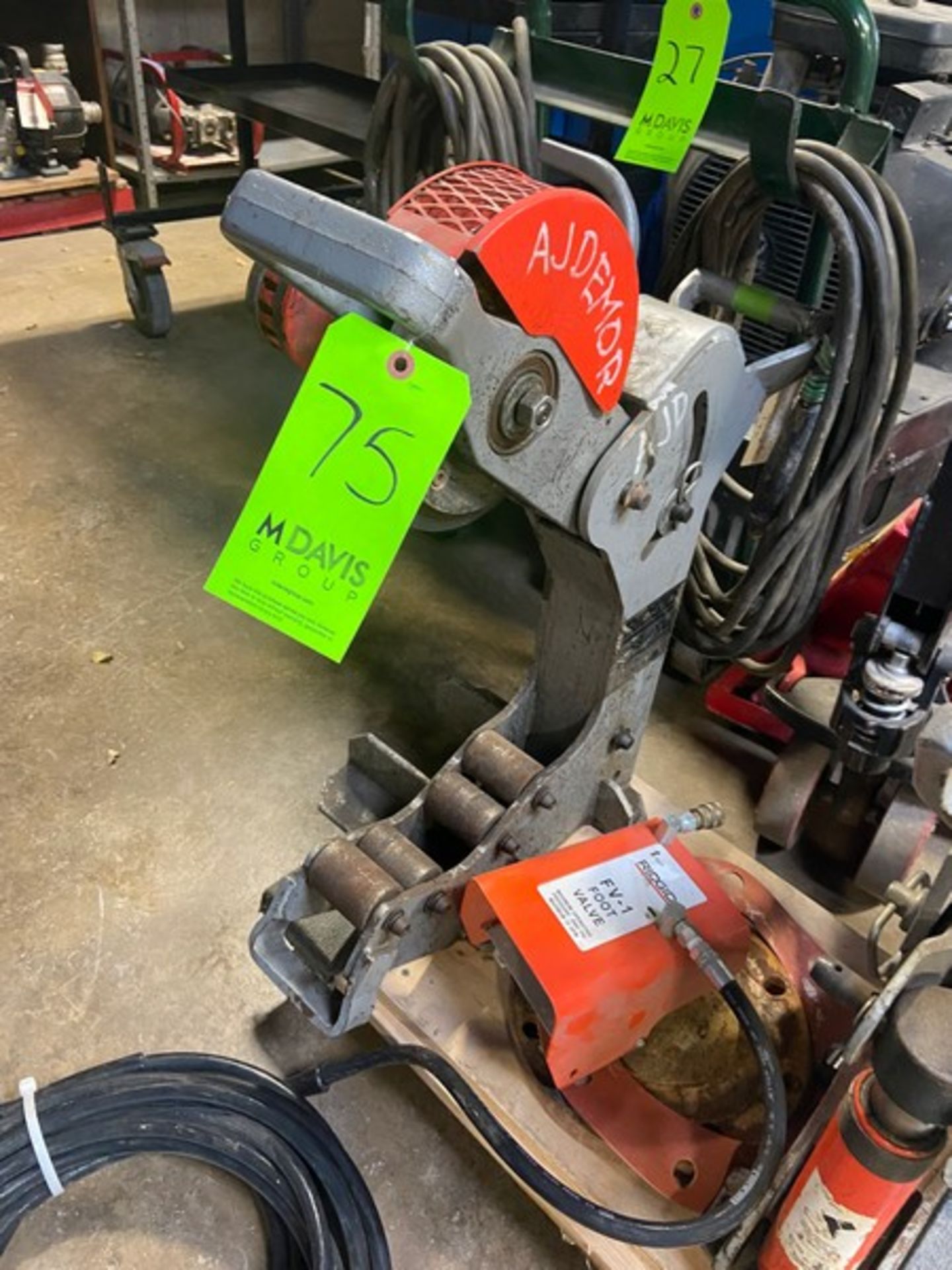 Ridgid 258-XL Pipe Cutter, 8”-12” Capacity with Foot Pedal (LOCATED IN MONROEVILLE, PA)