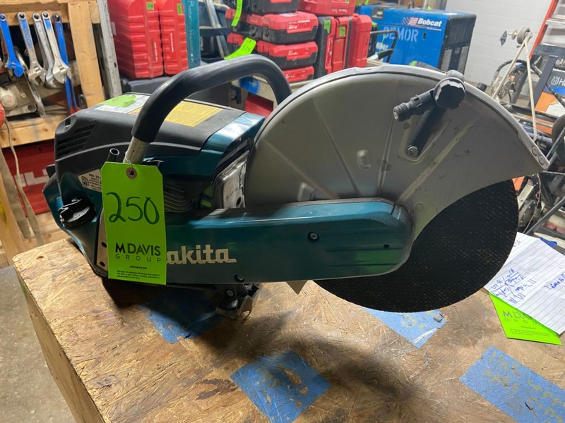 Makita Gas Saw, Type 315, S/N 19107, with Blade & Handle (LOCATED IN MONROEVILLE, PA)