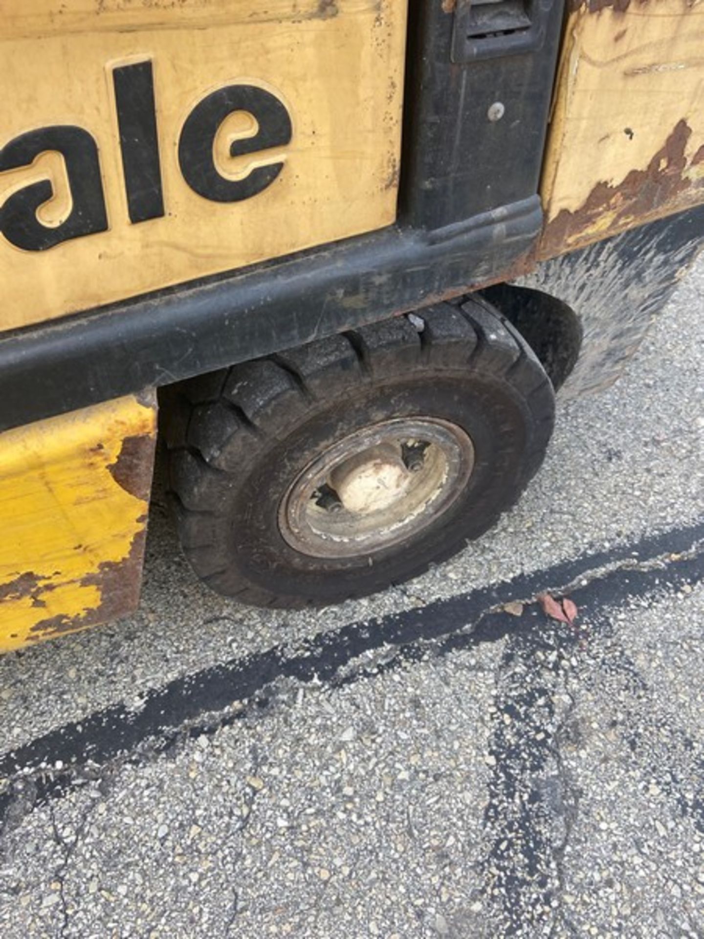 Yale 4,000 lb. Sit-Down Enclosed Forklift, M/N GLP040AFNUAE084LPS, S/N N538065, Propane Fuel, 3, - Image 10 of 14