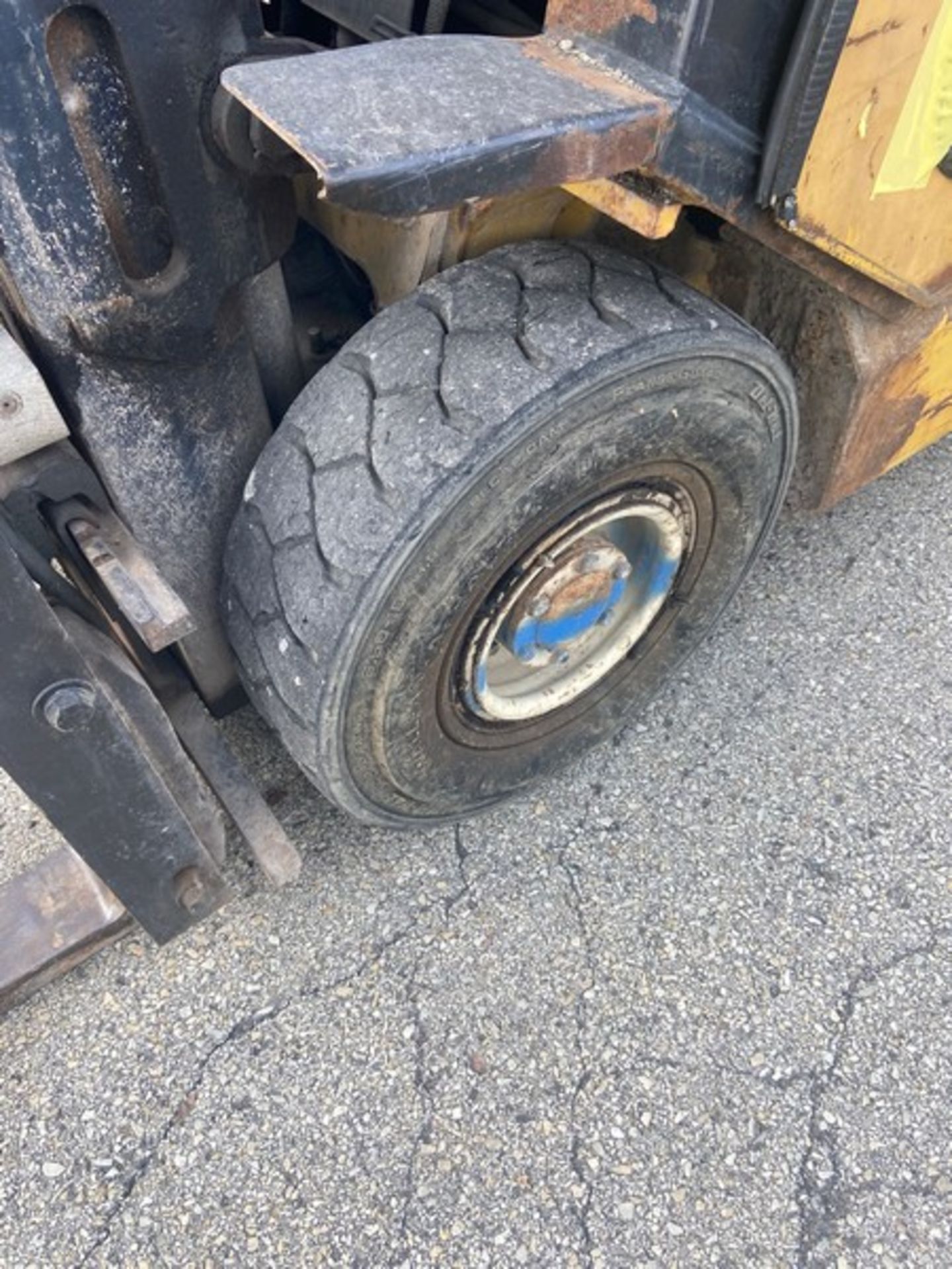 Yale 4,000 lb. Sit-Down Enclosed Forklift, M/N GLP040AFNUAE084LPS, S/N N538065, Propane Fuel, 3, - Image 9 of 14