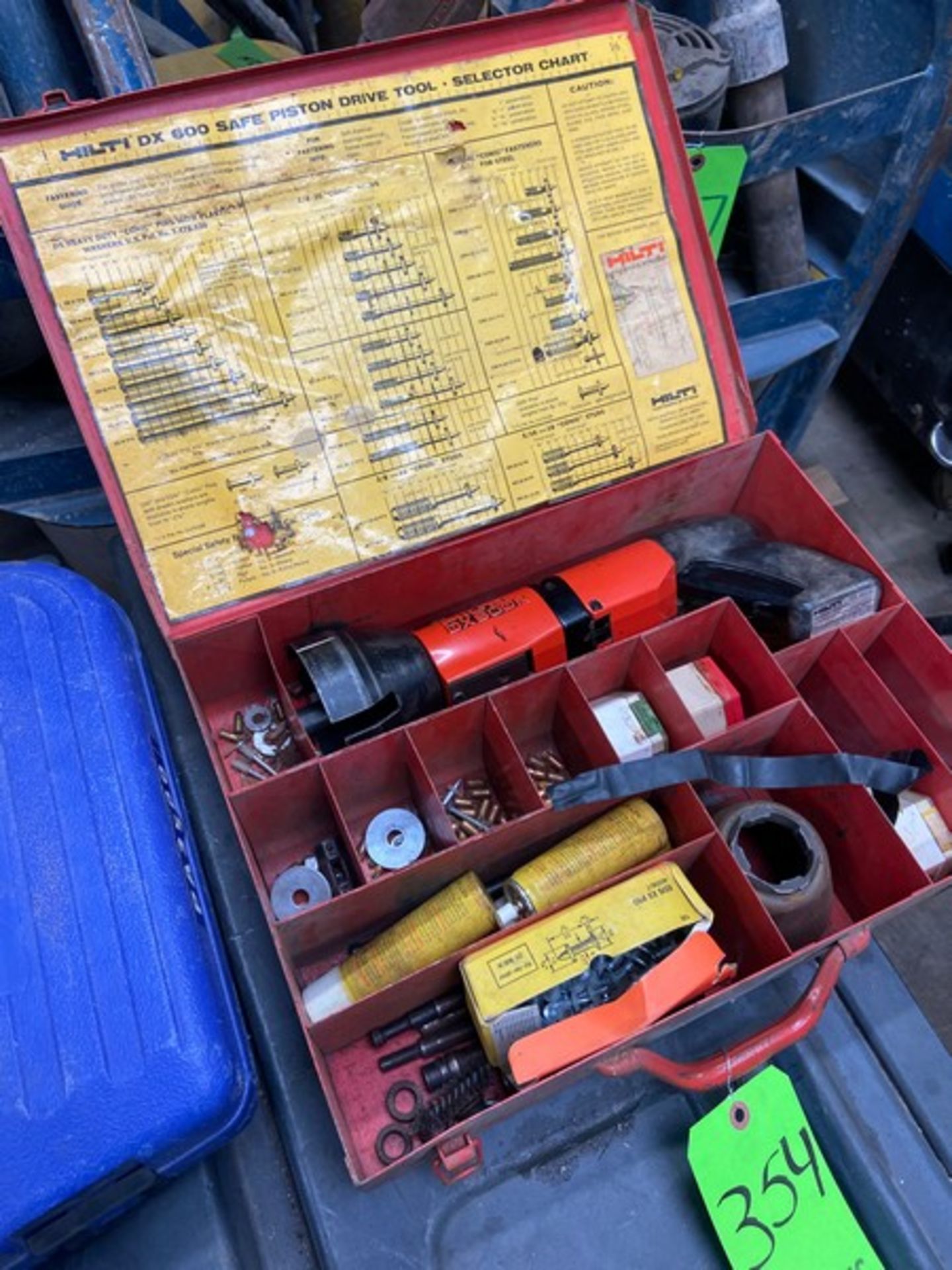 HILTI Fastening Tool, M/N DX600N, with Hard Case (LOCATED IN MONROEVILLE, PA) - Bild 2 aus 4